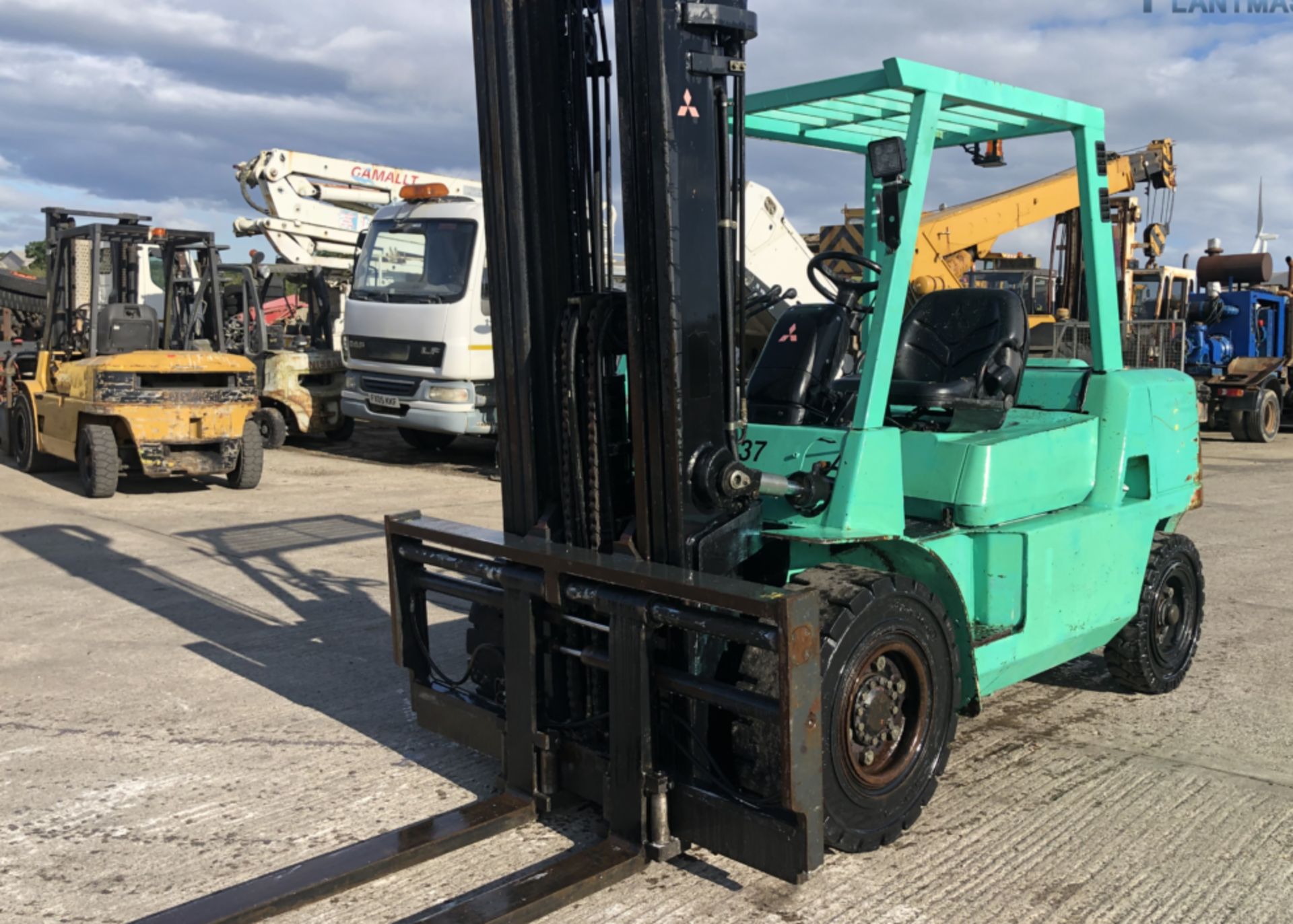 MITSUBISHI FD 50 K ,5 TON DIESEL FORKLIFT - Image 5 of 11