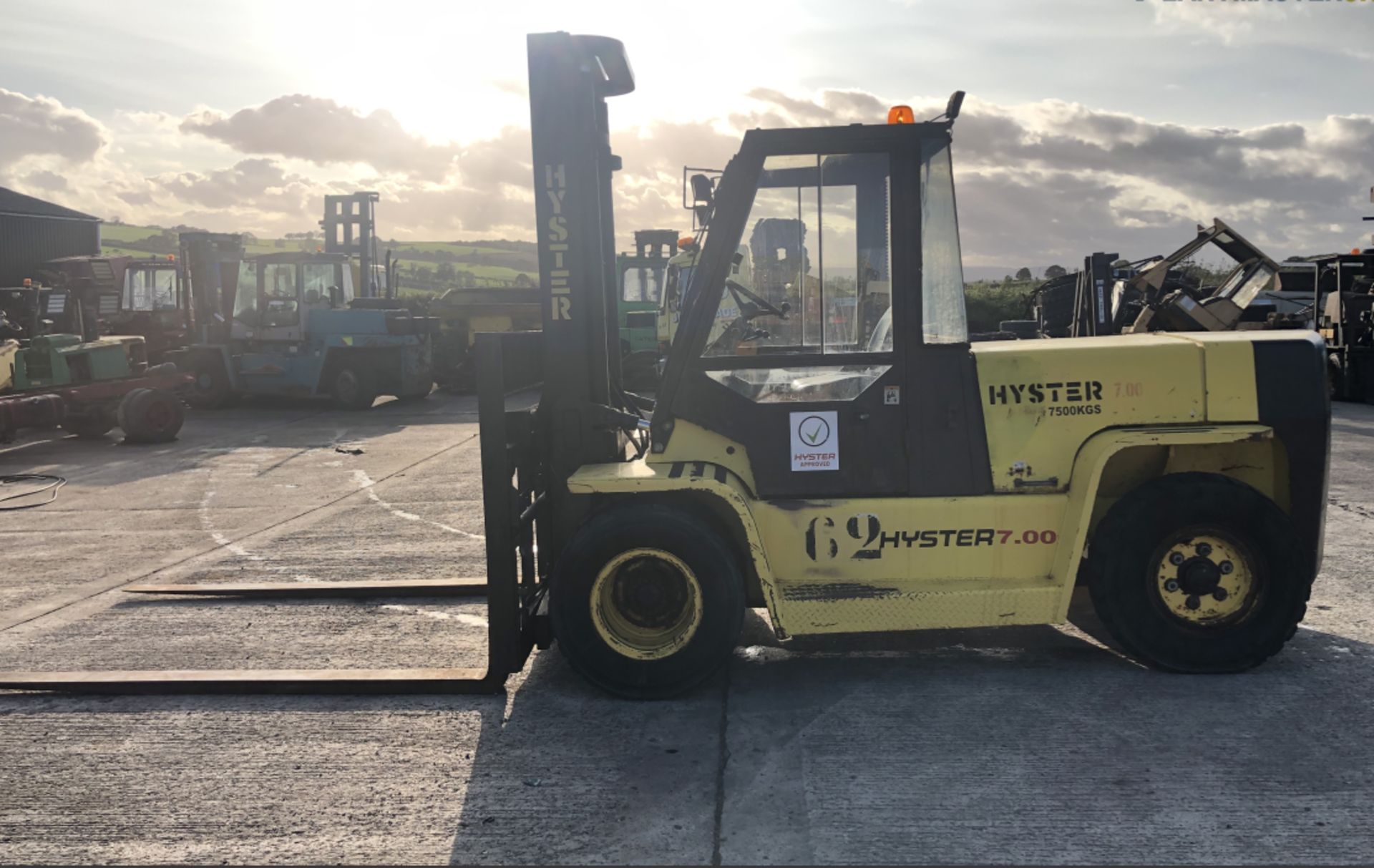 2009 DIESEL HYSTER H7.00XL 7.5-TON DIESEL FORKLIFT - Image 11 of 14