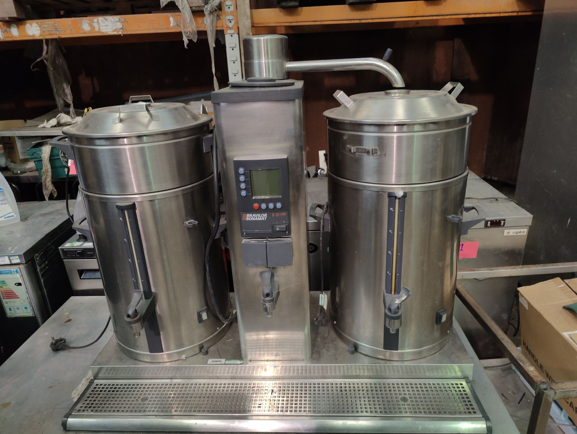 BRAVILOR B20 HW BULK COFFEE BREWER WITH 2X20LTR COFFEE URNS AND HOT WATER TAP 3 PHASE RRP £4500