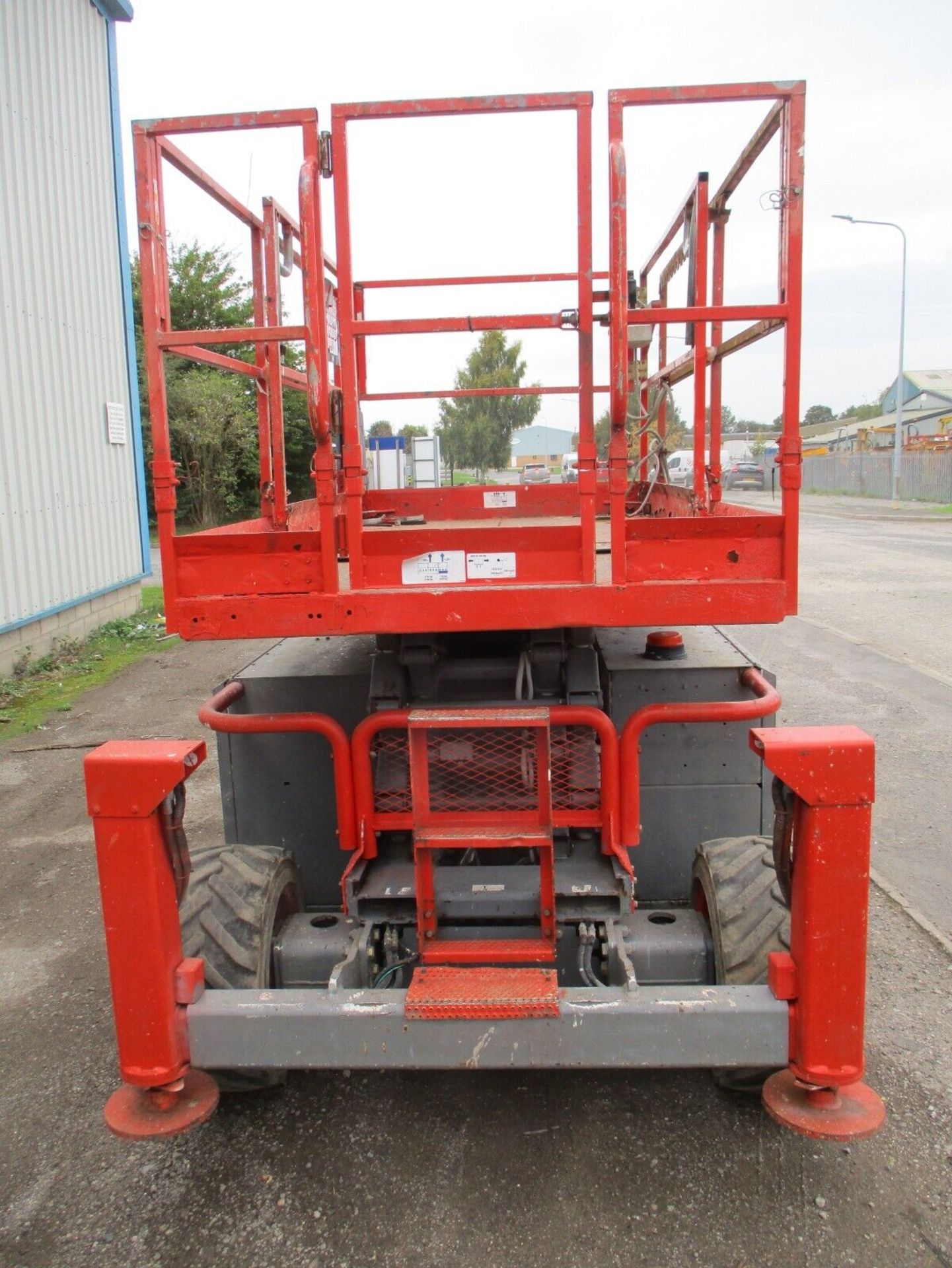 2014 SKYJACK SJ6832 SCISSOR LIFT - Image 5 of 11