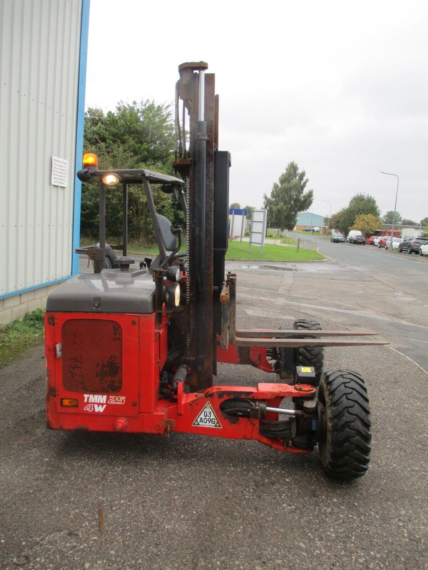 2016 MANITOU KUBOTA DIESEL ENGINE TMM25 4W FORKLIFT - Image 8 of 18