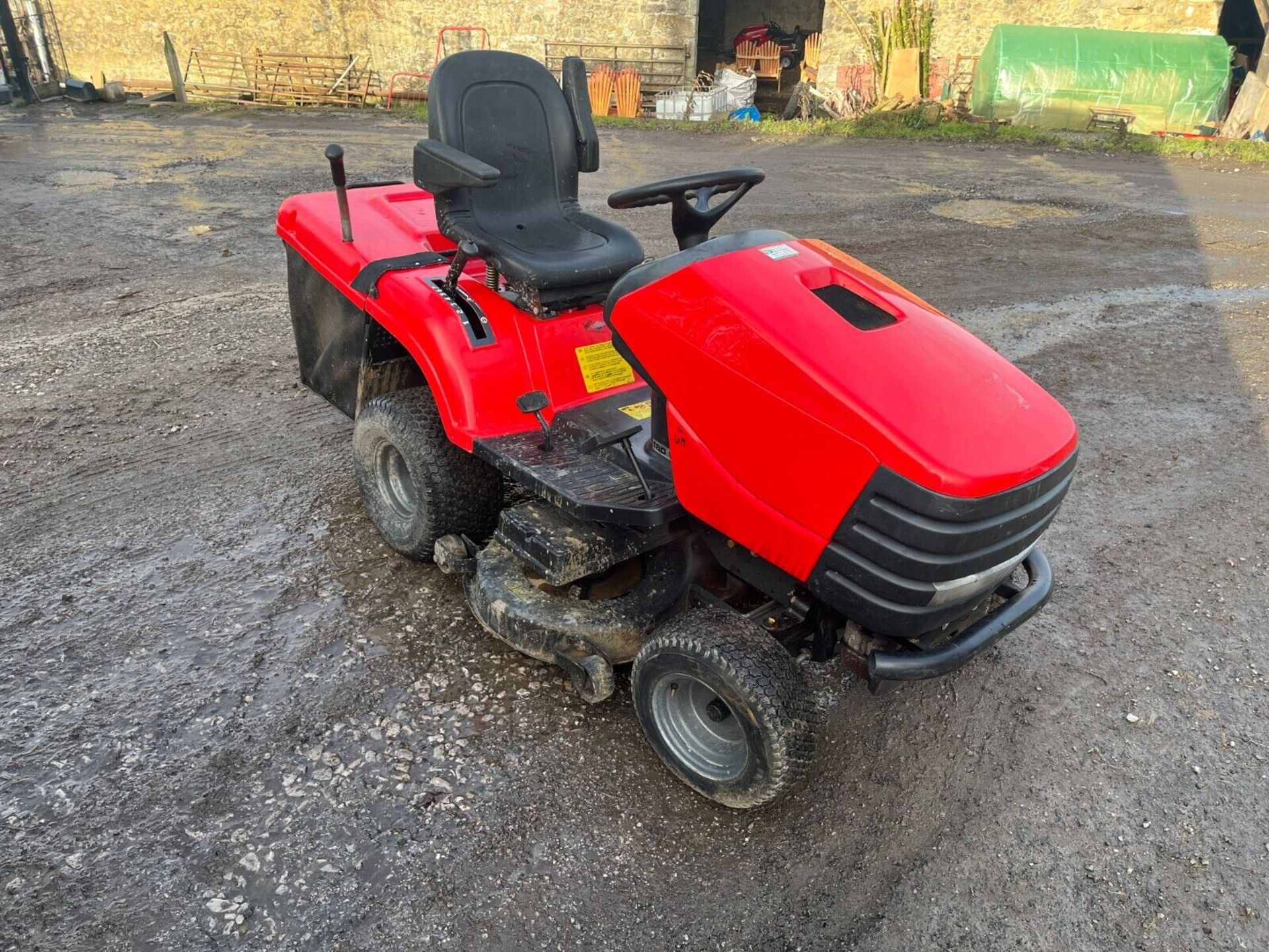 KARSIT TC180V RIDE ON LAWN MOWER ELECTRIC START GRASS BOX 18 HP BRIGGS STRATTON - Image 2 of 5