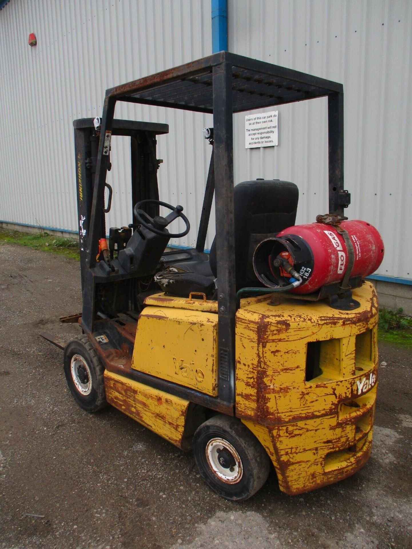 LIFT FORKLIFT TRUCK YALE FORKLIFT