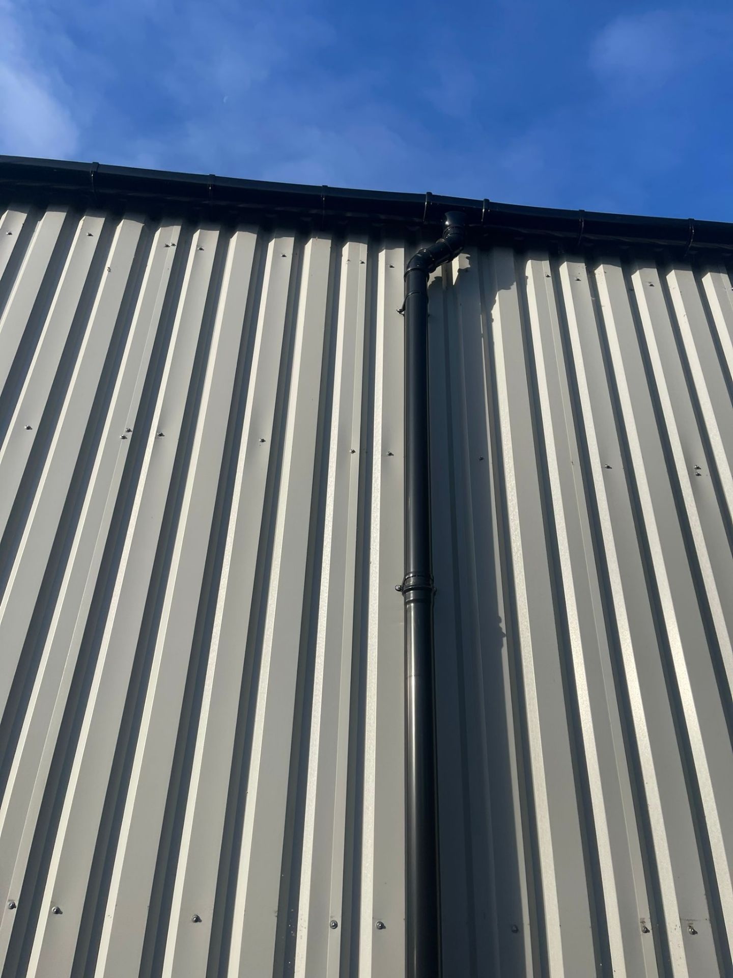 COMMERCIAL BUILDING 14M LONG X 9M WIDE X 6M TO EAVES (ALREADY DISMANTLED) - Image 26 of 28