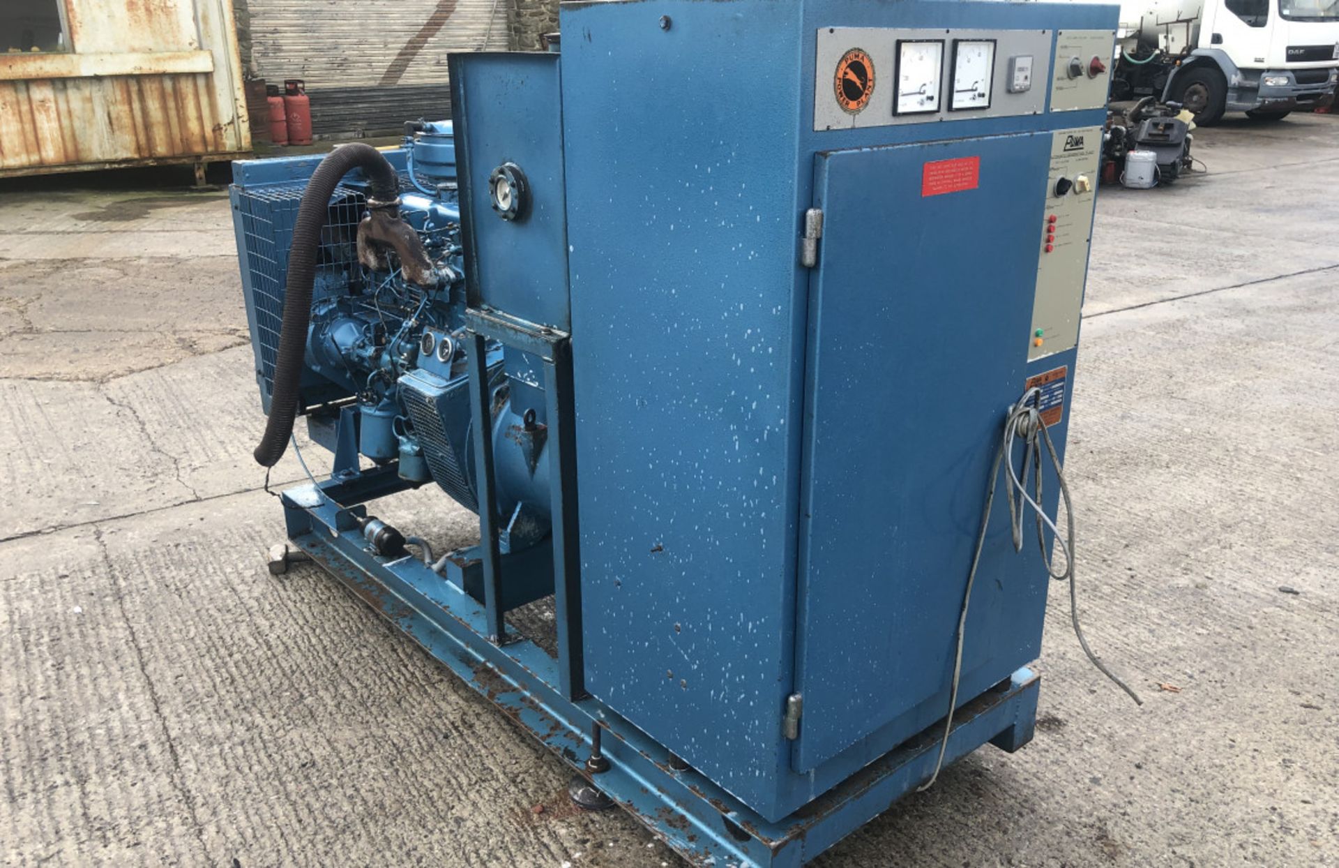 35 KVA GENERATOR BEDFORD 220 DIESEL ENGINE ONLY 32 HOURS - Image 6 of 11