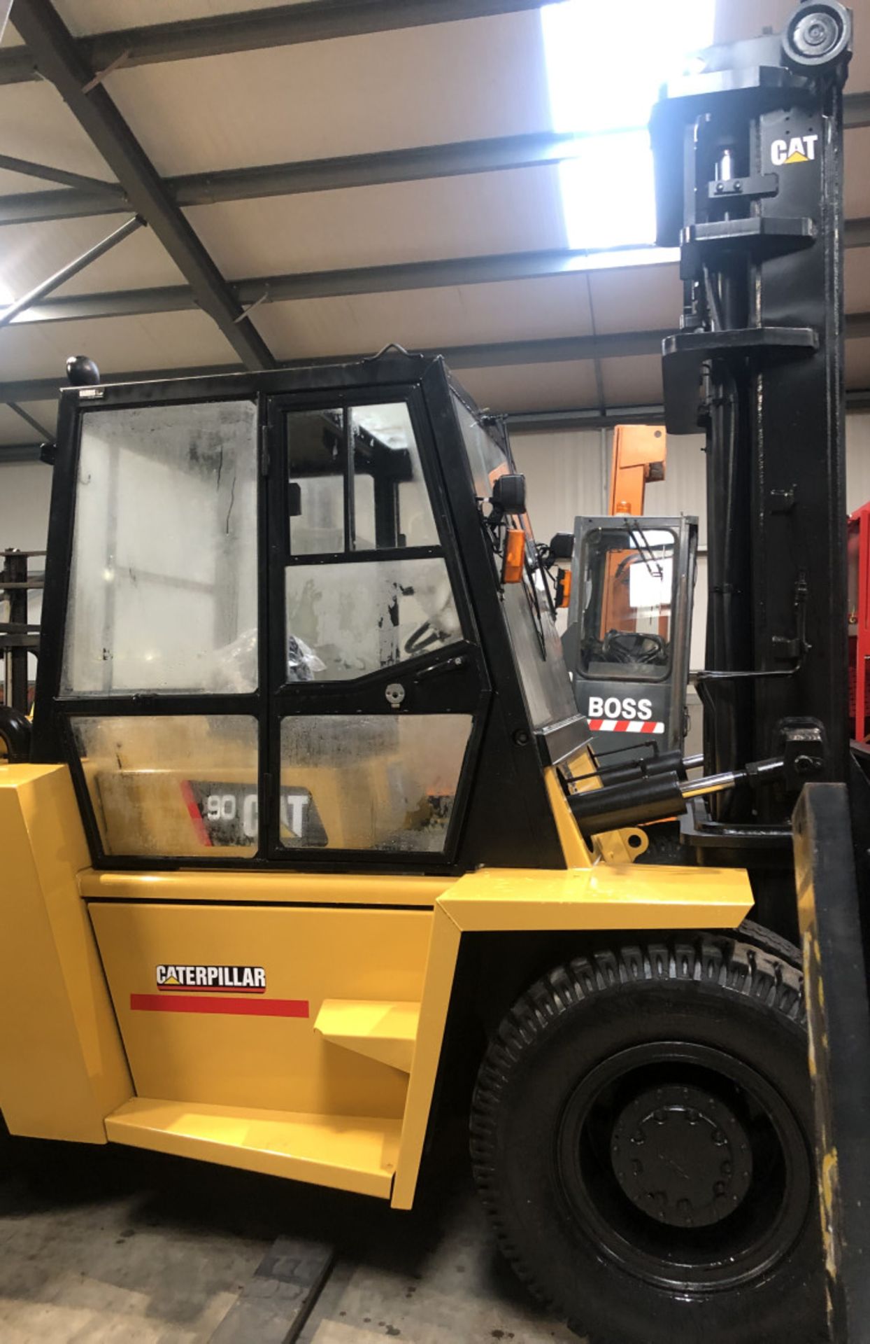 CAT DP 90 (9.5 TON) DIESEL FORKLIFT - Image 12 of 13