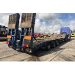 KING TRIAXLE STEPFRAME LOWLOADER TRAILOR