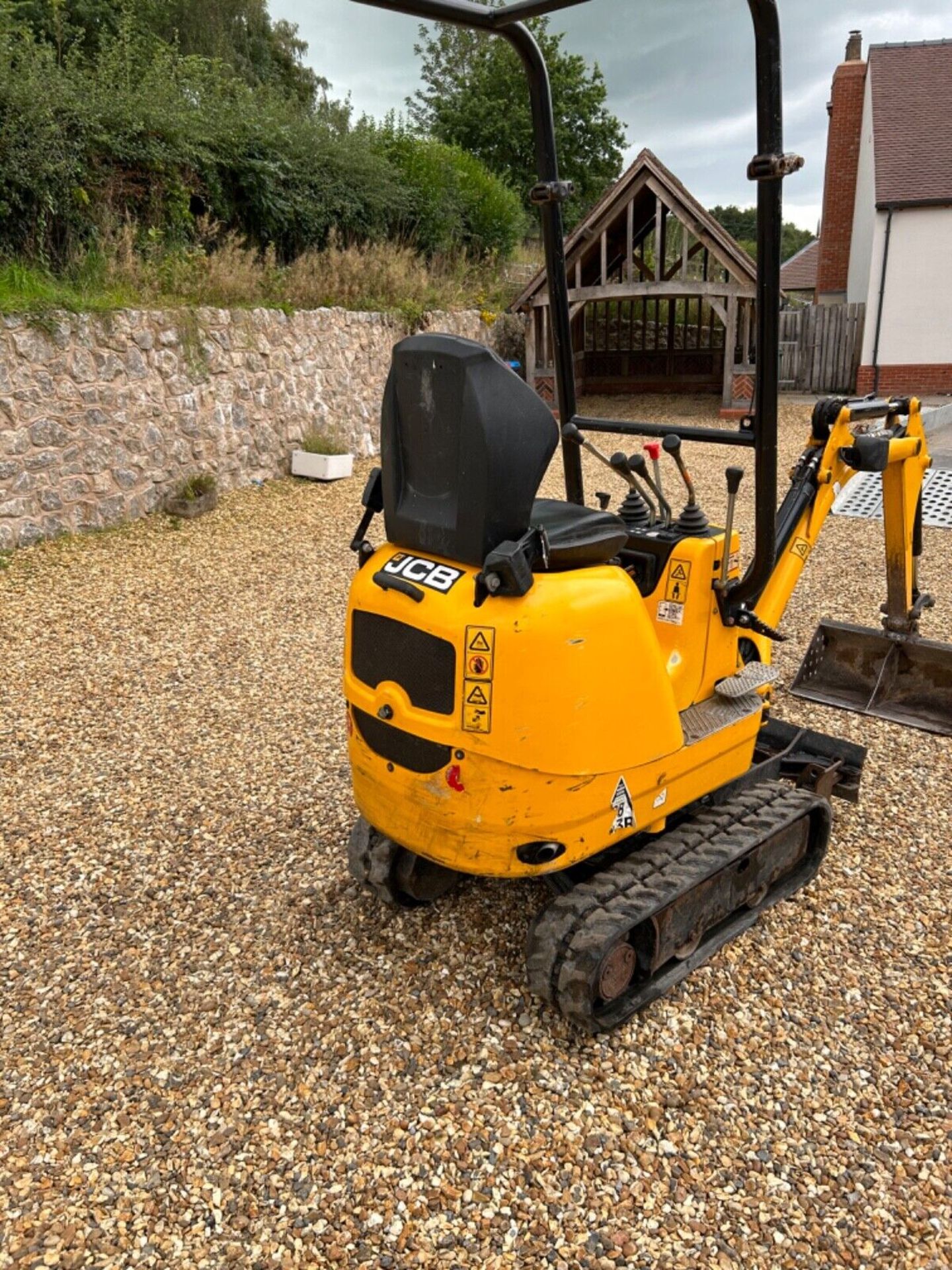 2020 JCB 8008: COMPACT EXCELLENCE WITH EXPANDING TRACKS - Image 4 of 12
