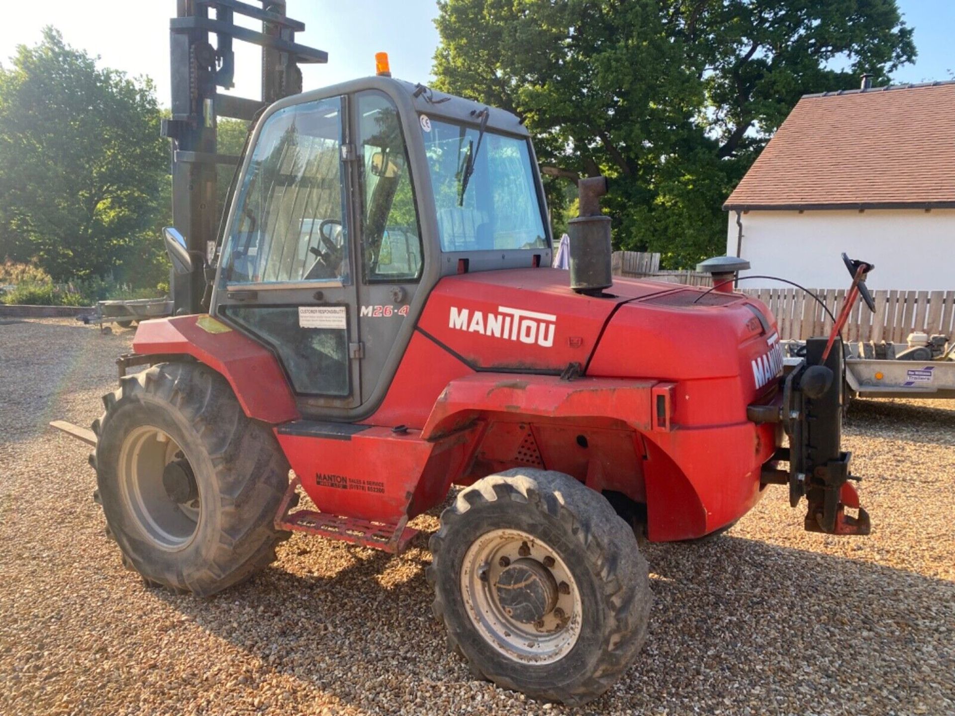 2010 MANITOU M26-4: ROBUST, WELL-MAINTAINED FORKLIFT - Image 11 of 12