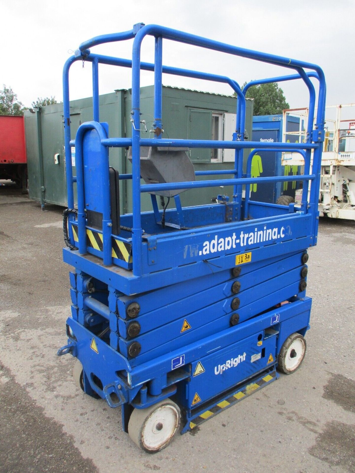 2007 UPRIGHT MX19 SCISSOR LIFT ACCESS PLATFORM CHERRY PICKER GENIE 3219 SKYJACK - Image 11 of 11