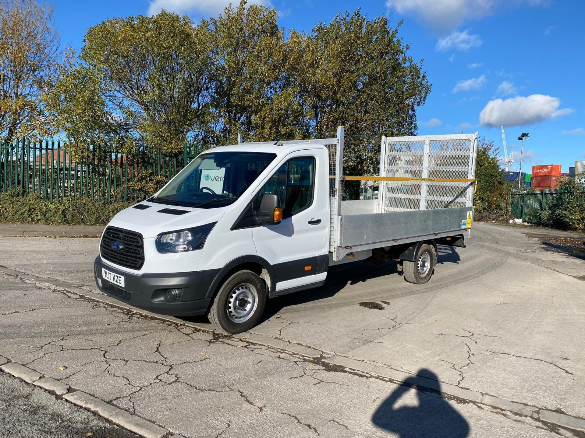BEVERTAIL/FLATBED PICKUP TRUCK/RECOVERY (FORD TRANSIT 2017 2.0TDCI RWD 14FT) (NO VAT ON HAMMER) - Image 2 of 14