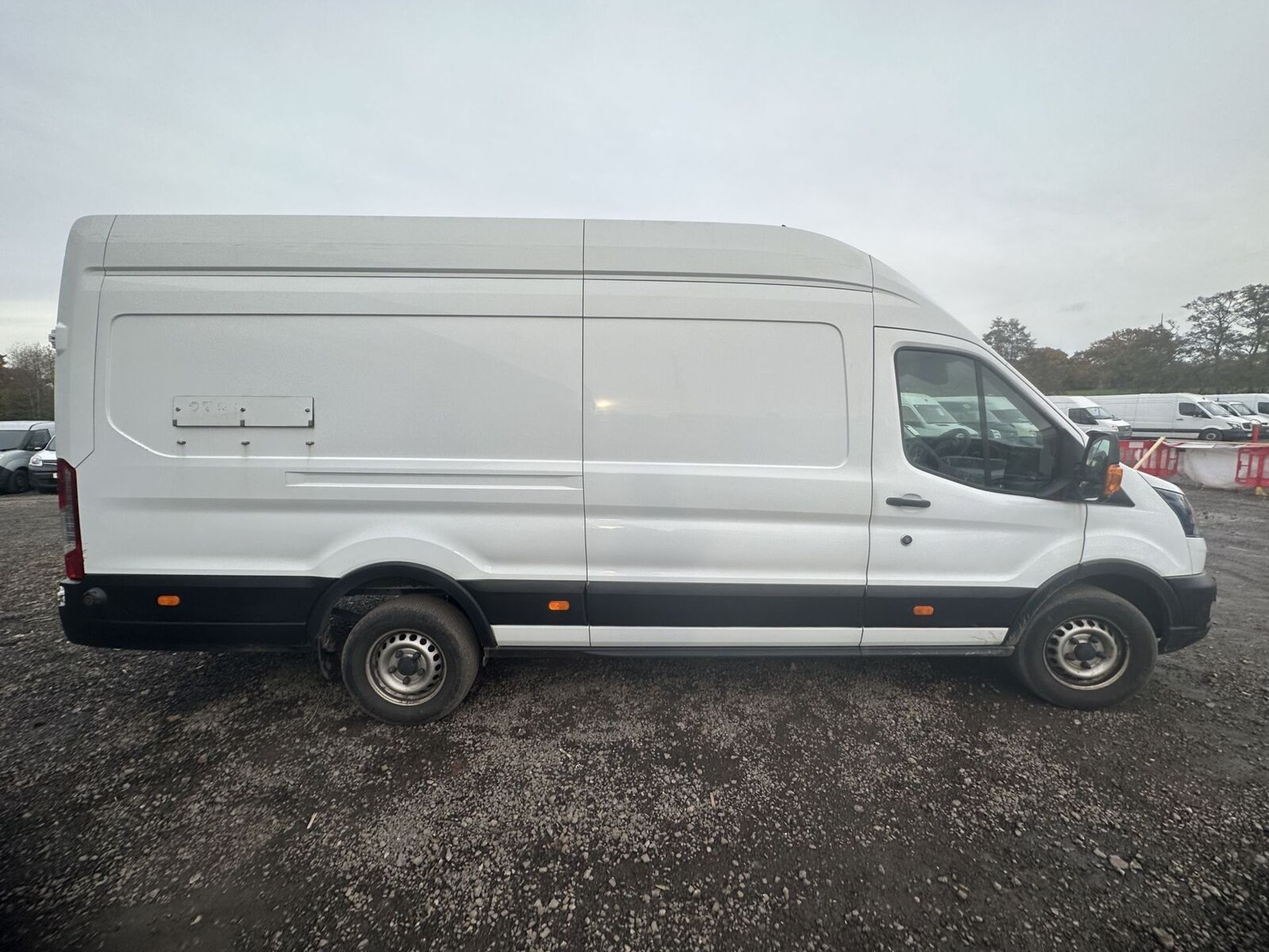 **(ONLY 106K MILEAGE)** FIRST-CLASS H4 JUMBO: 2020 FORD TRANSIT, MOT FEB 2024 - Image 14 of 15