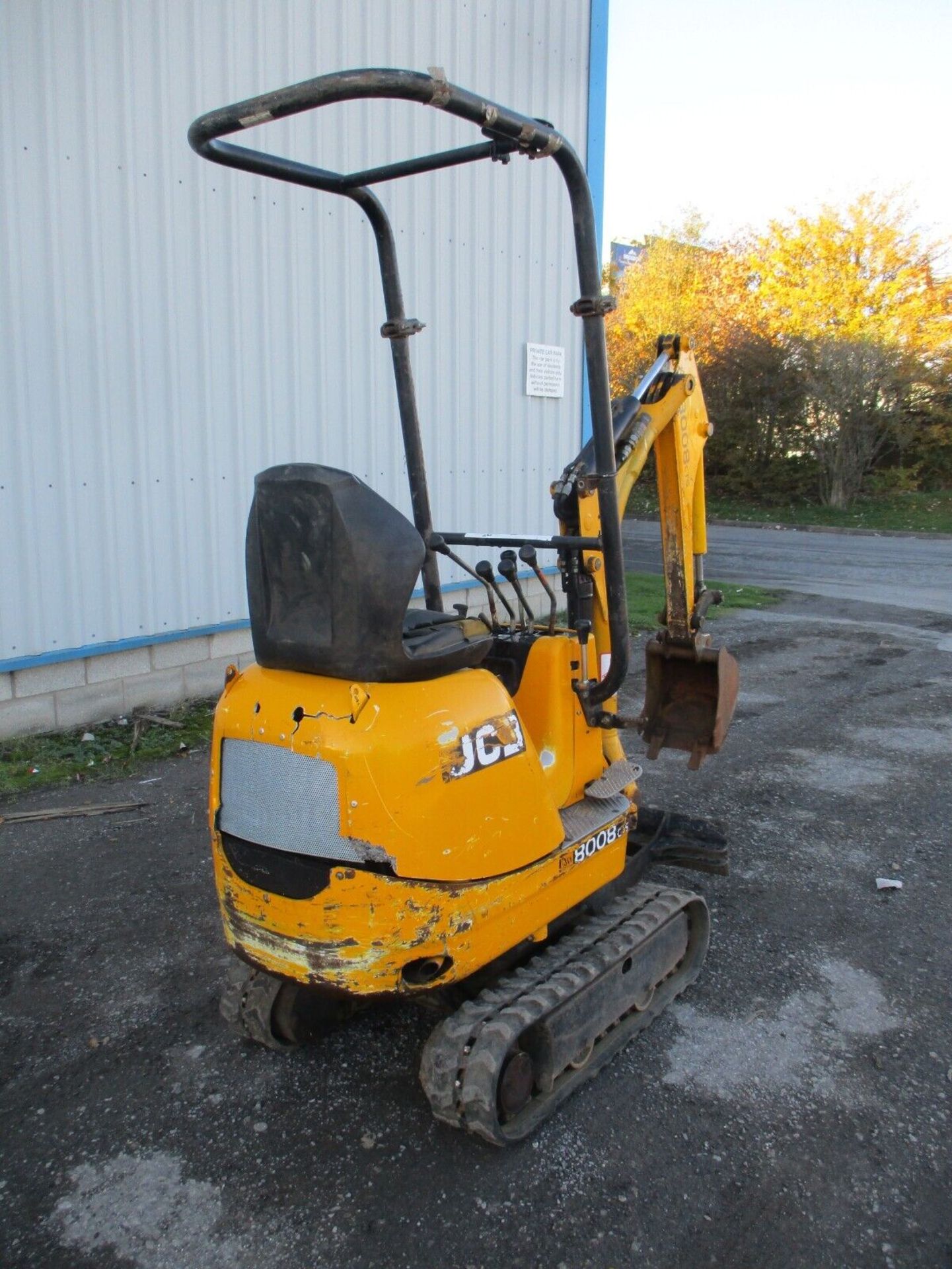 JCB 8008: MIGHTY MINI DIGGER FROM 2010, COMPACT POWER UNLEASHED - Image 13 of 14