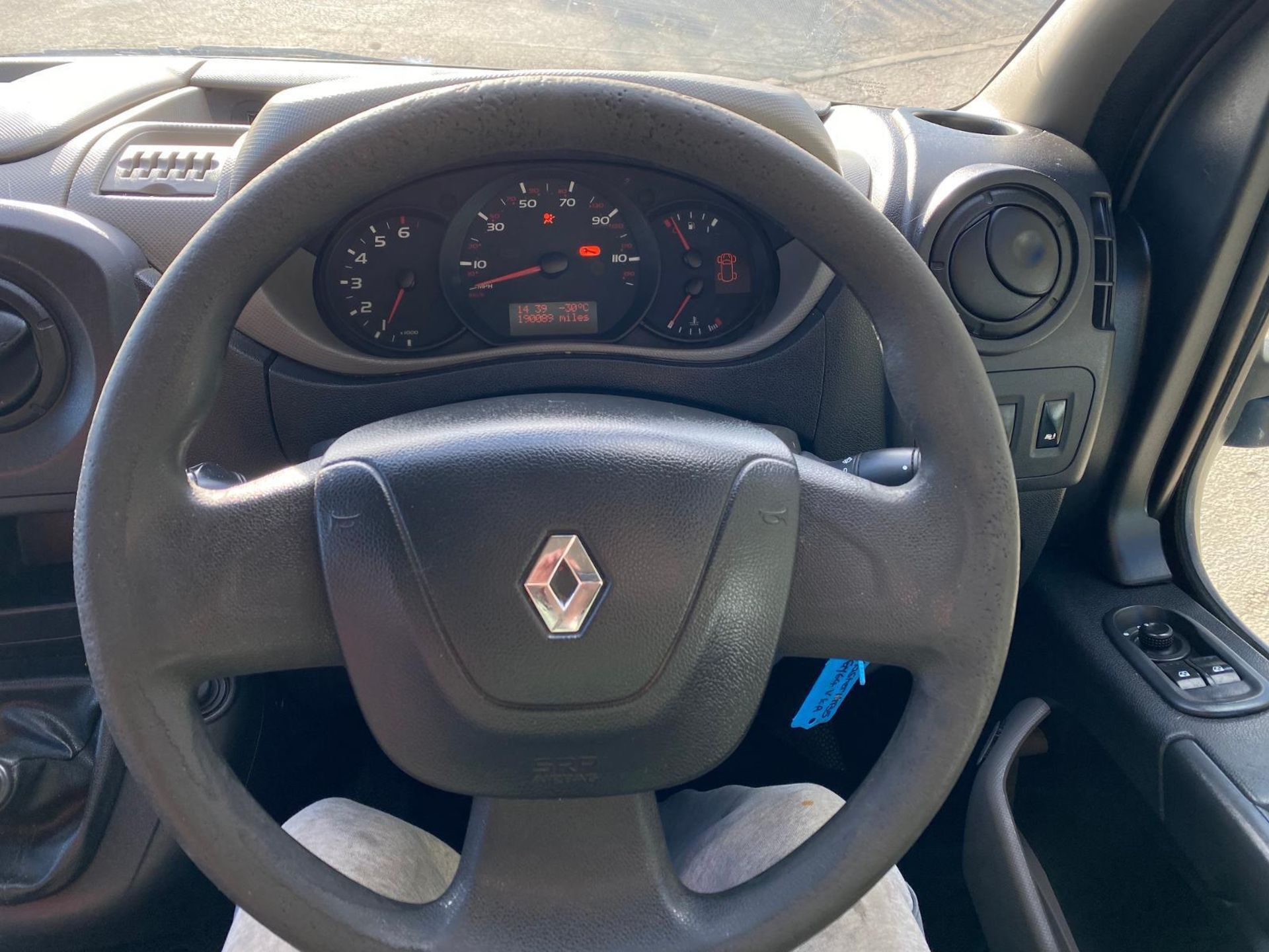 MASTERFUL PERFORMANCE: 2014 RENAULT DIESEL 6-SPEED WITH AC - Image 14 of 15