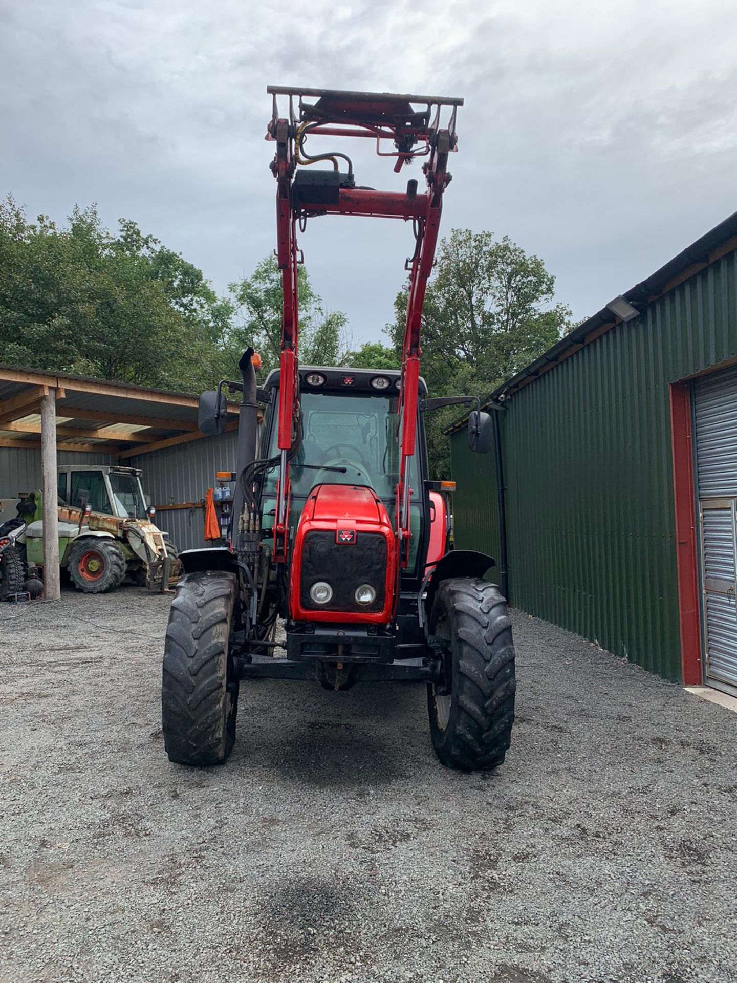 MASSEY FERGUSON 6455 TRACTOR WITH POWER LOADER 100HP - Image 3 of 15