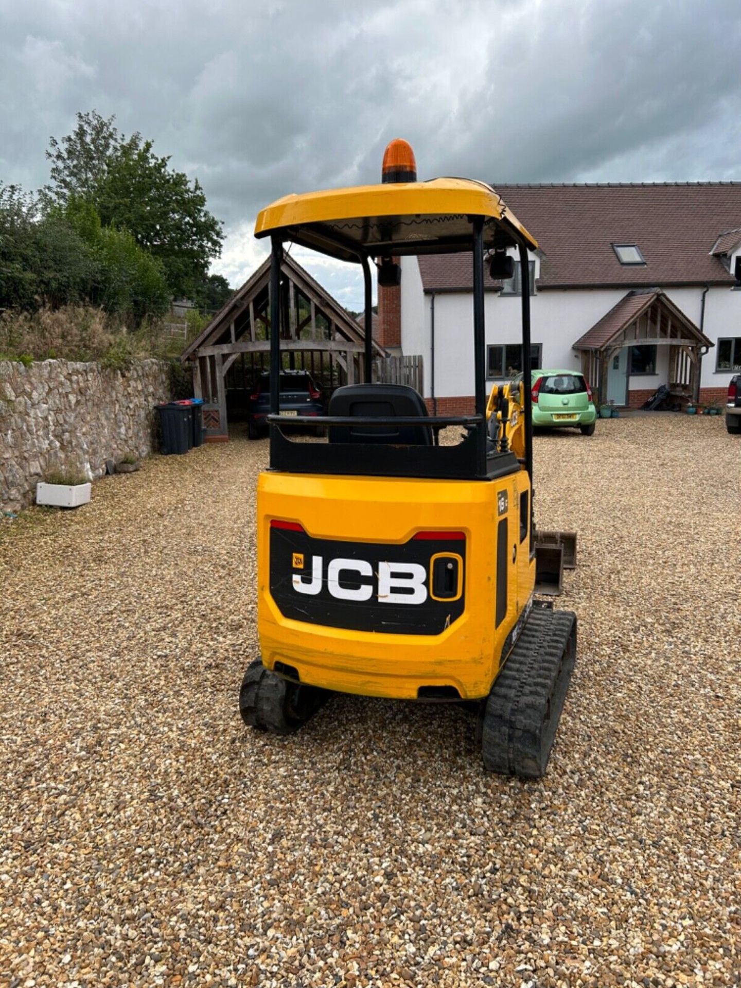 2020 JCB 16C: CHOICE OF HIGH-QUALITY MODERN DIGGER - Image 4 of 12