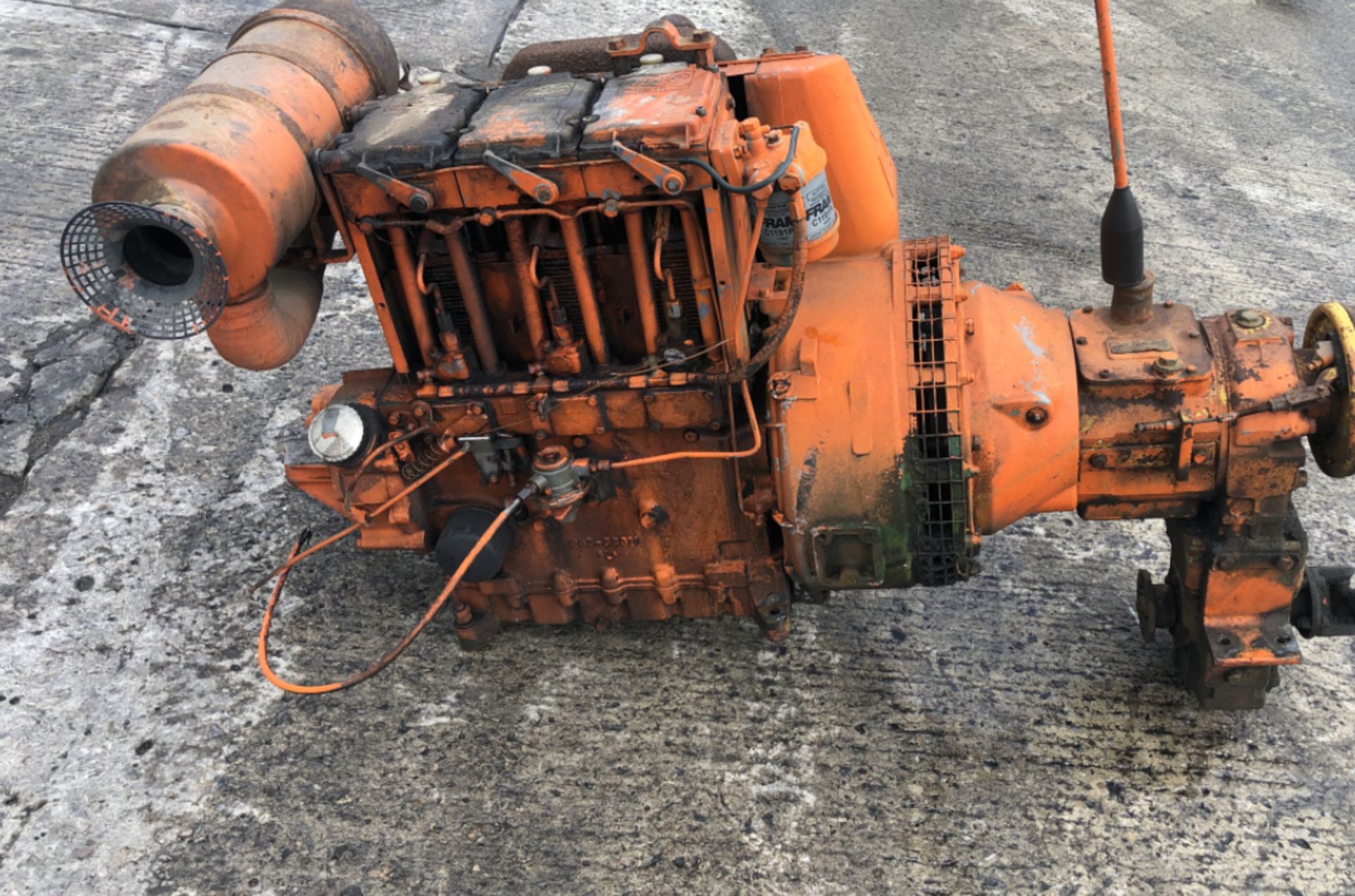 LISTER TR3 ENGINE AND GEAR BOX - Image 4 of 7