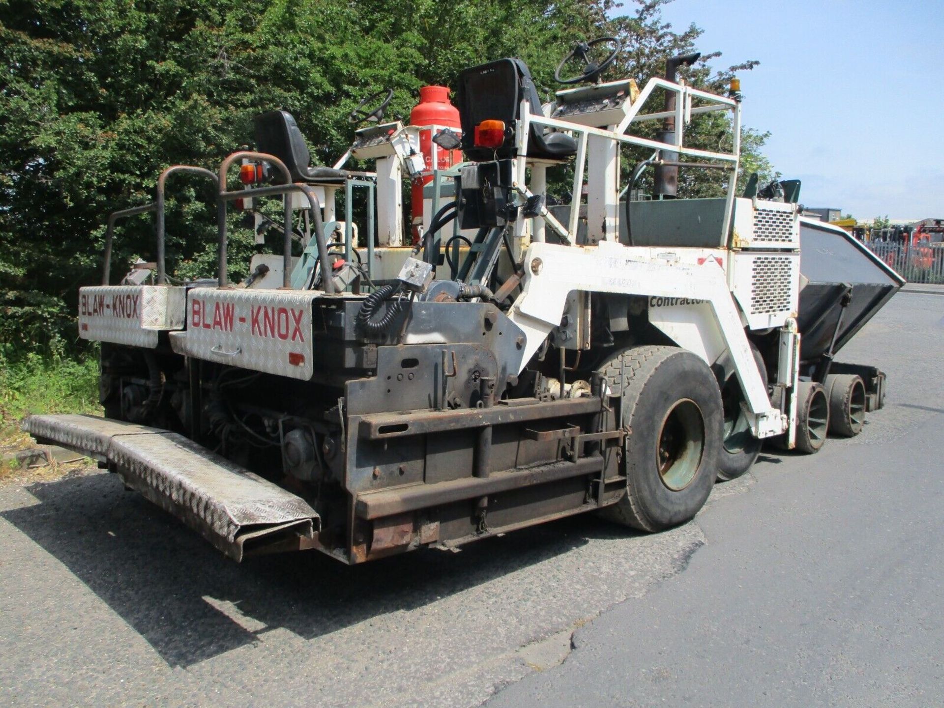 WIDE RANGE PAVING: 2.5-4.75M WIDTH CAPACITY - Image 5 of 14