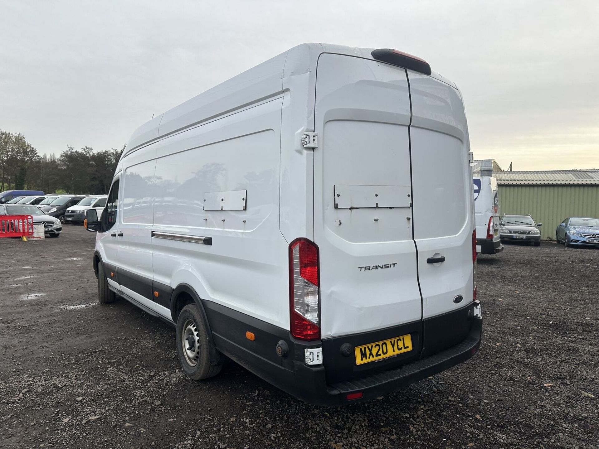 **(ONLY 106K MILEAGE)** FIRST-CLASS H4 JUMBO: 2020 FORD TRANSIT, MOT FEB 2024 - Image 12 of 15