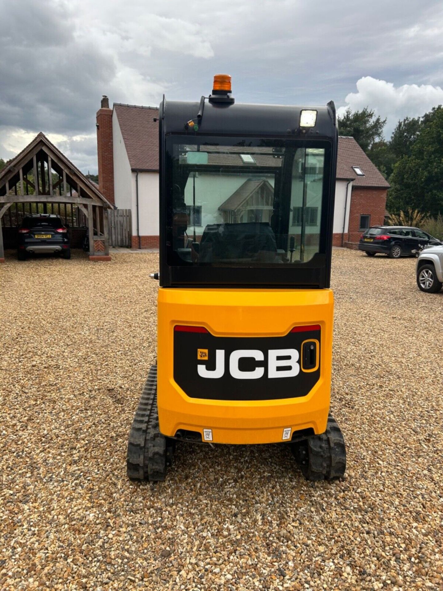 ALMOST NEW: 2022 JCB 16C-1 DIGGER WITH ONLY 160 HOURS - Image 7 of 15