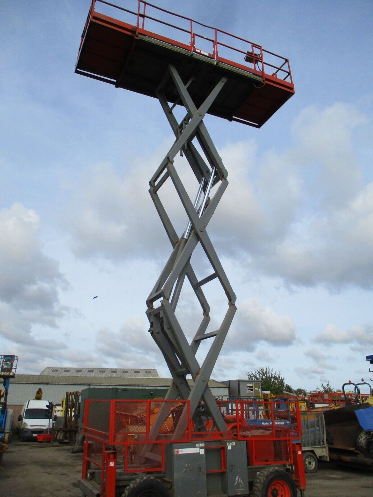 SKYJACK KUBOTA ENGINE SJ8831 SCISSOR LIFT - Image 7 of 14