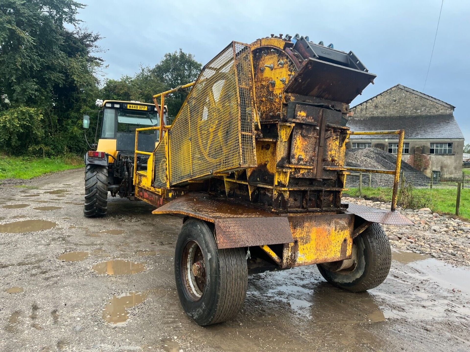 IMPACT CRUSHER MOUNTED ON A SINGLE AXLE DRAWBAR TRAILER - Image 8 of 11