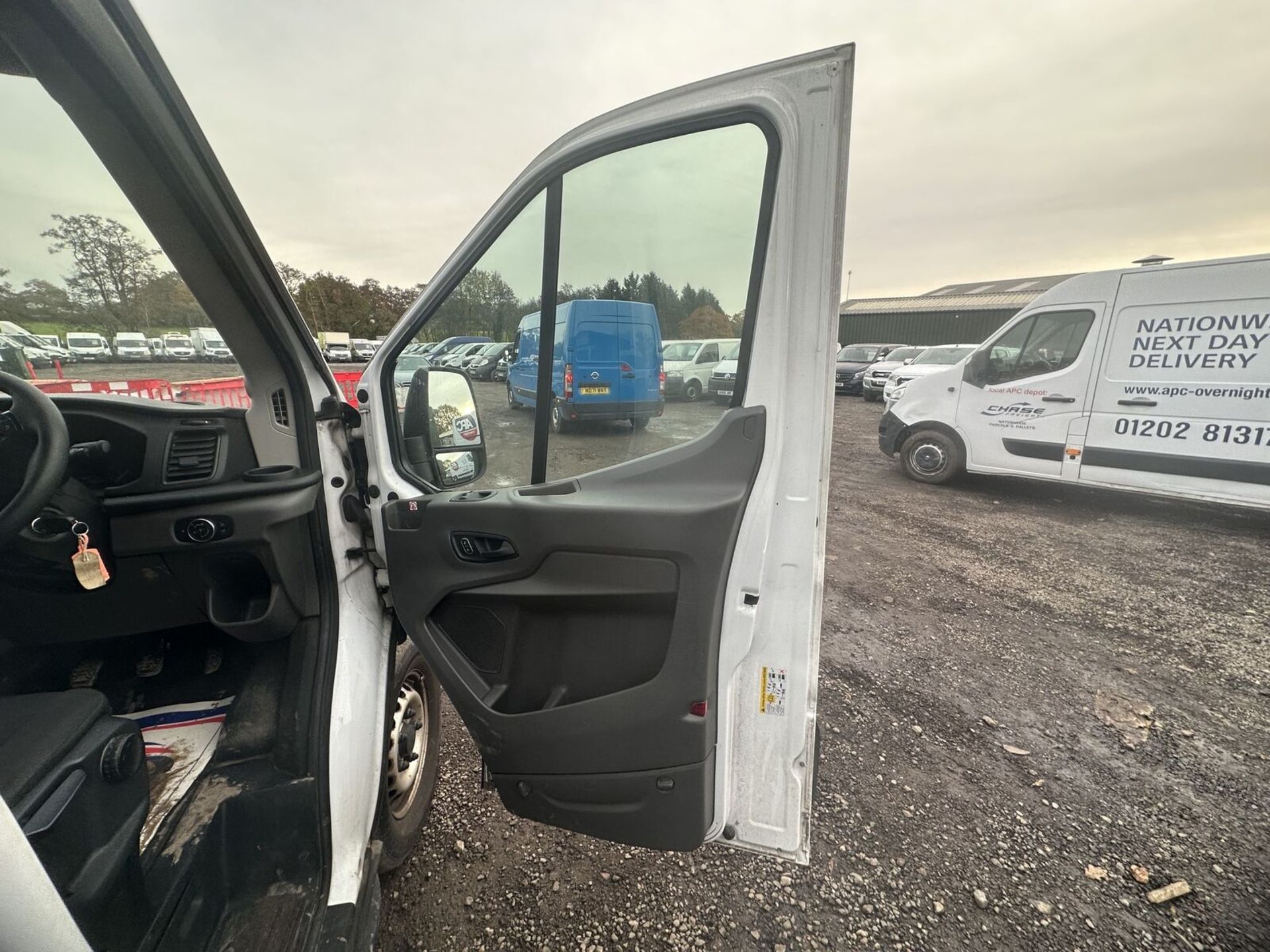 **(ONLY 106K MILEAGE)** FIRST-CLASS H4 JUMBO: 2020 FORD TRANSIT, MOT FEB 2024 - Image 2 of 15