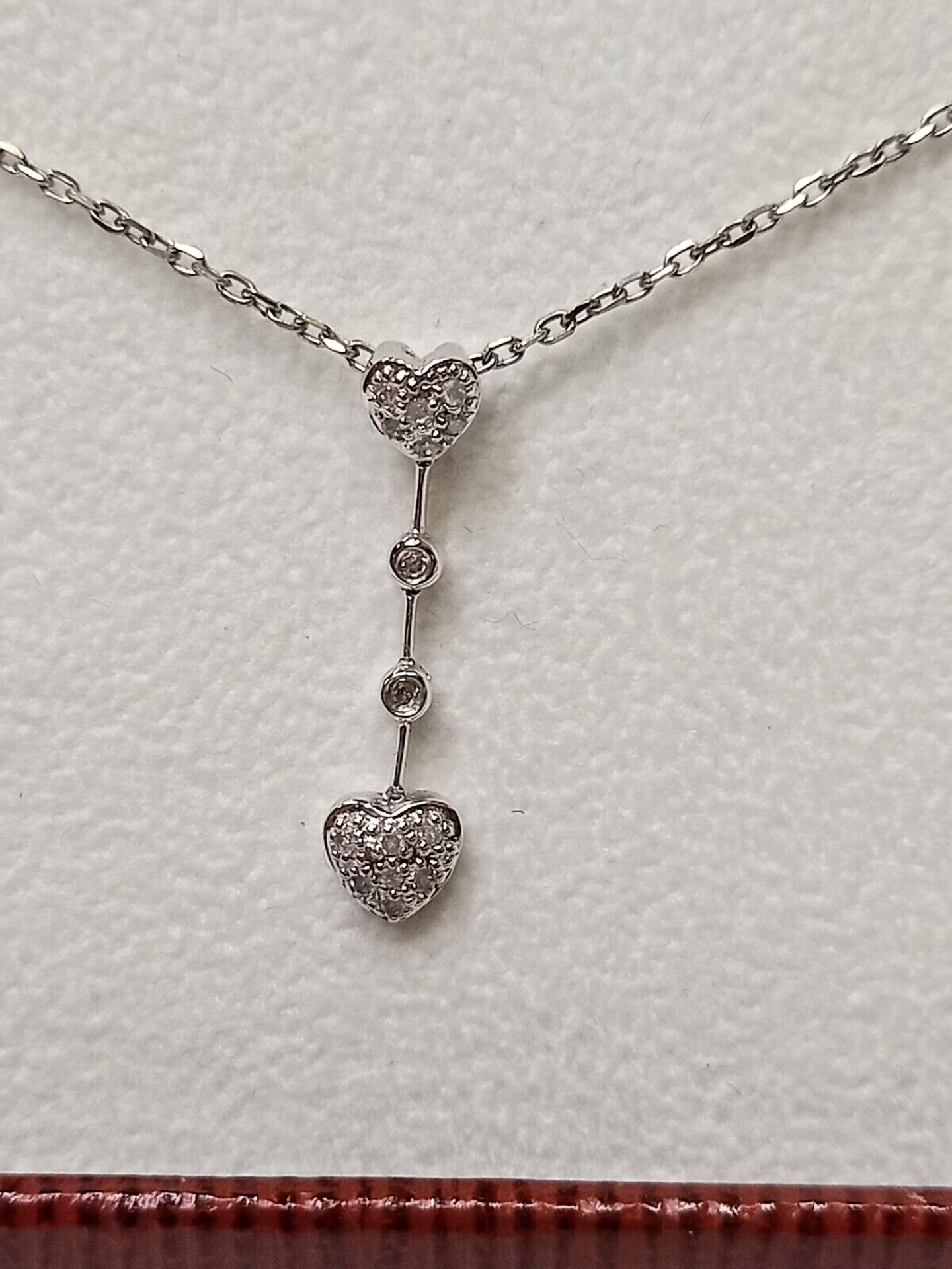 0.24CT DIAMOND HEART SHAPED PENDANT/9CT WHITE GOLD IN GIFT BOX WITH VALUATION CERTIFICATE OF £850 - Image 2 of 4
