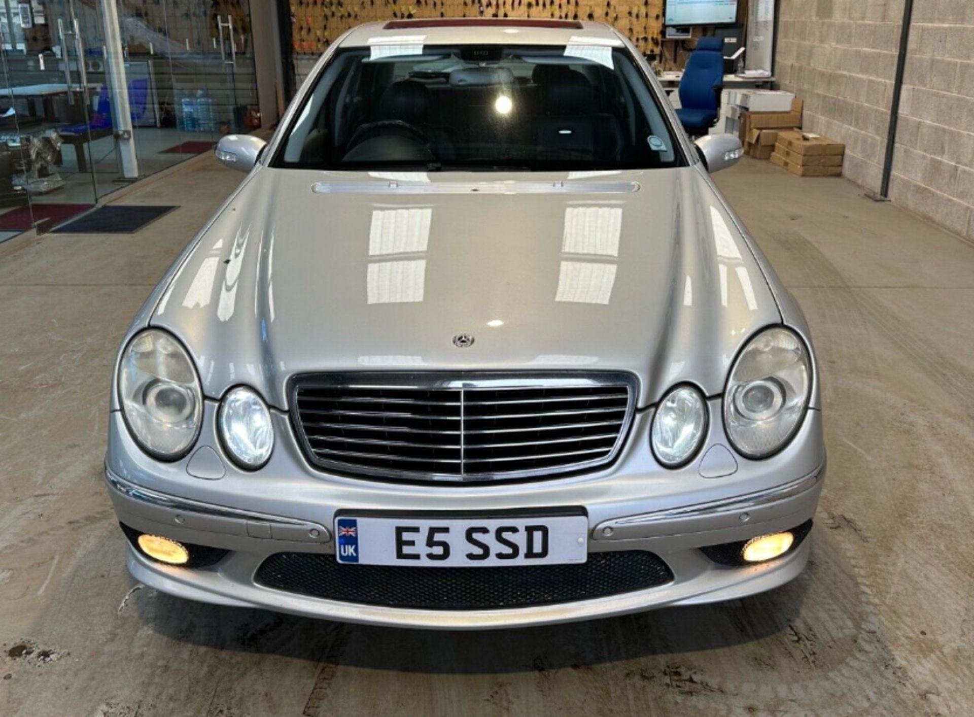 2004 MERCEDES BENZ E CLASS E55 AMG 5.5L E55 CLASSIC - 141K MILES - NO VAT ON HAMMER - Image 4 of 13