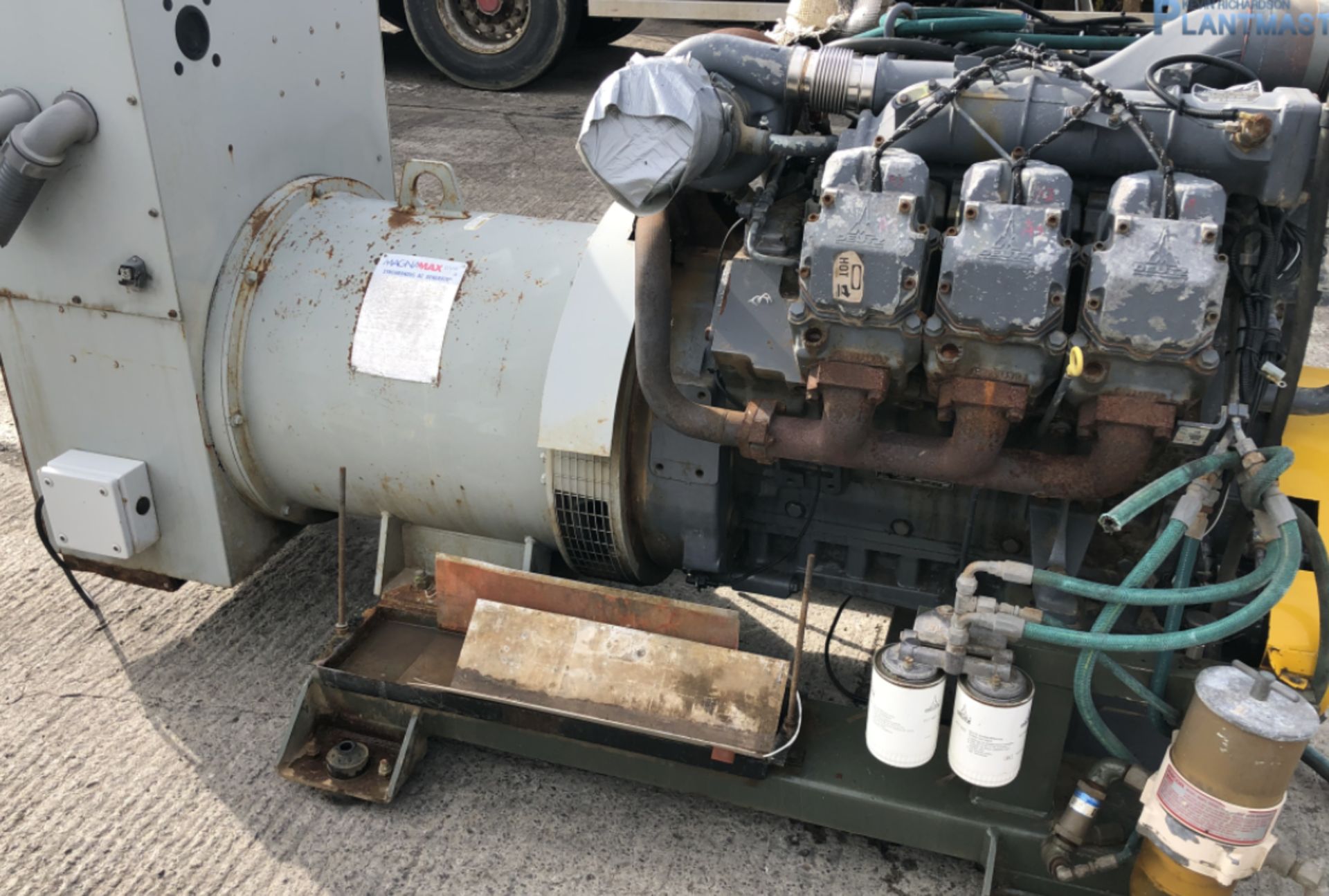 2010 DUETZ 250 KVA DIESEL GENERATOR - Image 10 of 11