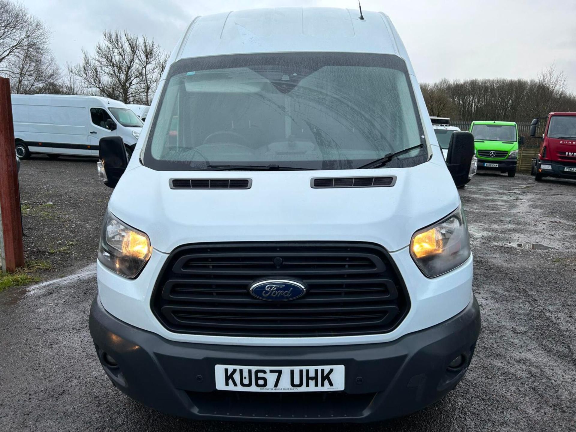 2017 FORD TRANSIT 2.0 TDCI 130PS: HIGH ROOF PANEL VAN - Image 10 of 13