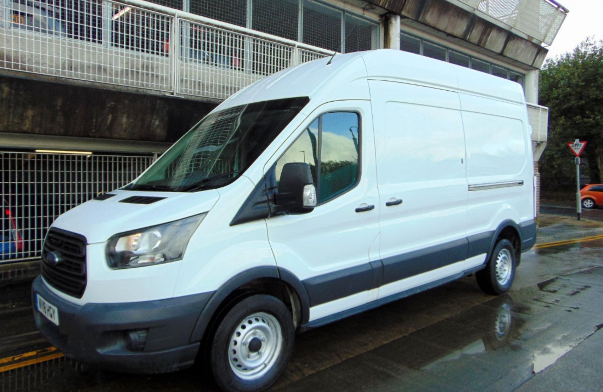 WORKHORSE ON WHEELS: FORD TRANSIT 2018, MANUAL, DIESEL, 3 SEATS, SERVICE HISTORY - Image 3 of 17