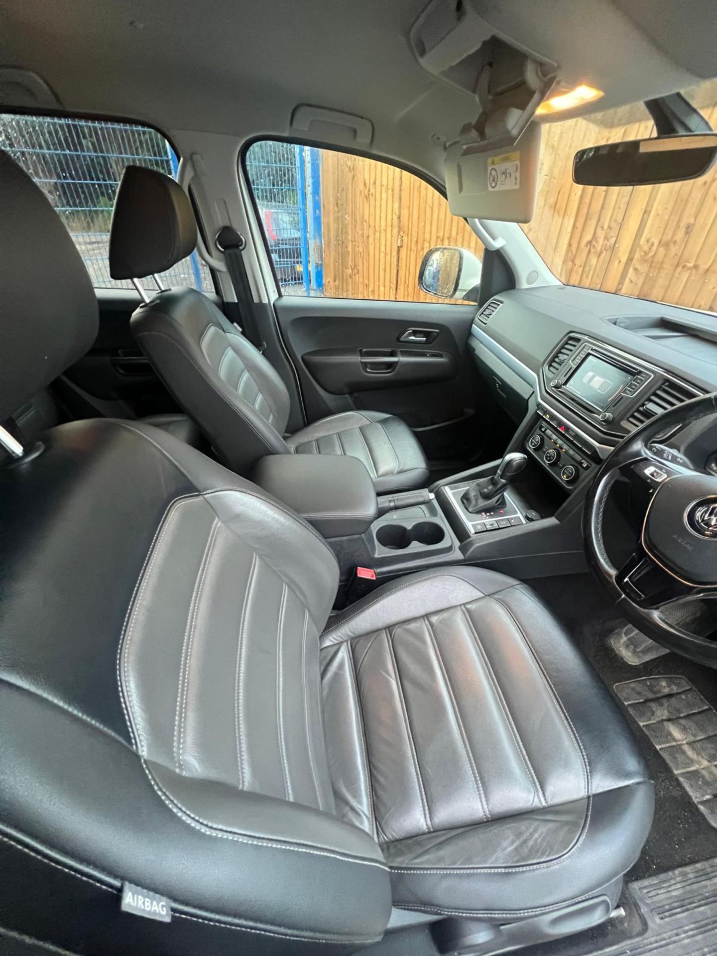 2018 VOLKSWAGEN AMAROK 3.0 TDI V6 BLUEMOTION TECH HIGHLINE DOUBLE CAB PICKUP - Image 7 of 17