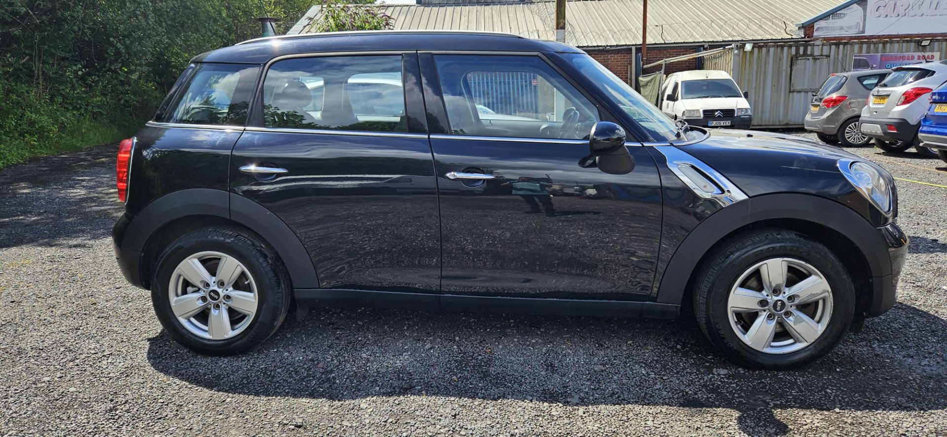 2014 MINI COUNTRYMAN AUTOMATIC - Image 2 of 10