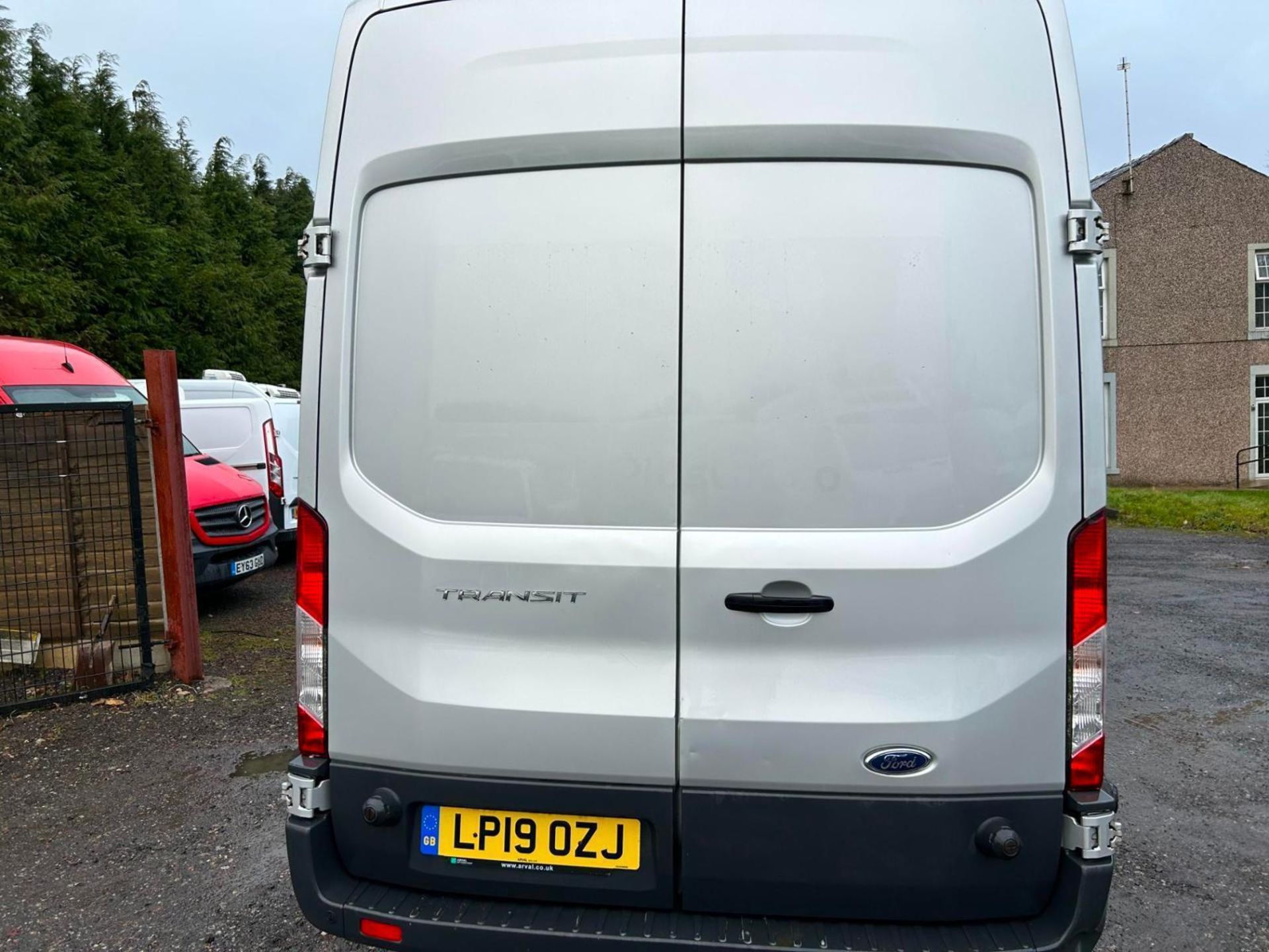 2019 FORD TRANSIT 2.0 TDCI: L4 H4 EXTRA LONG WHEELBASE, MANUAL" - Image 6 of 11