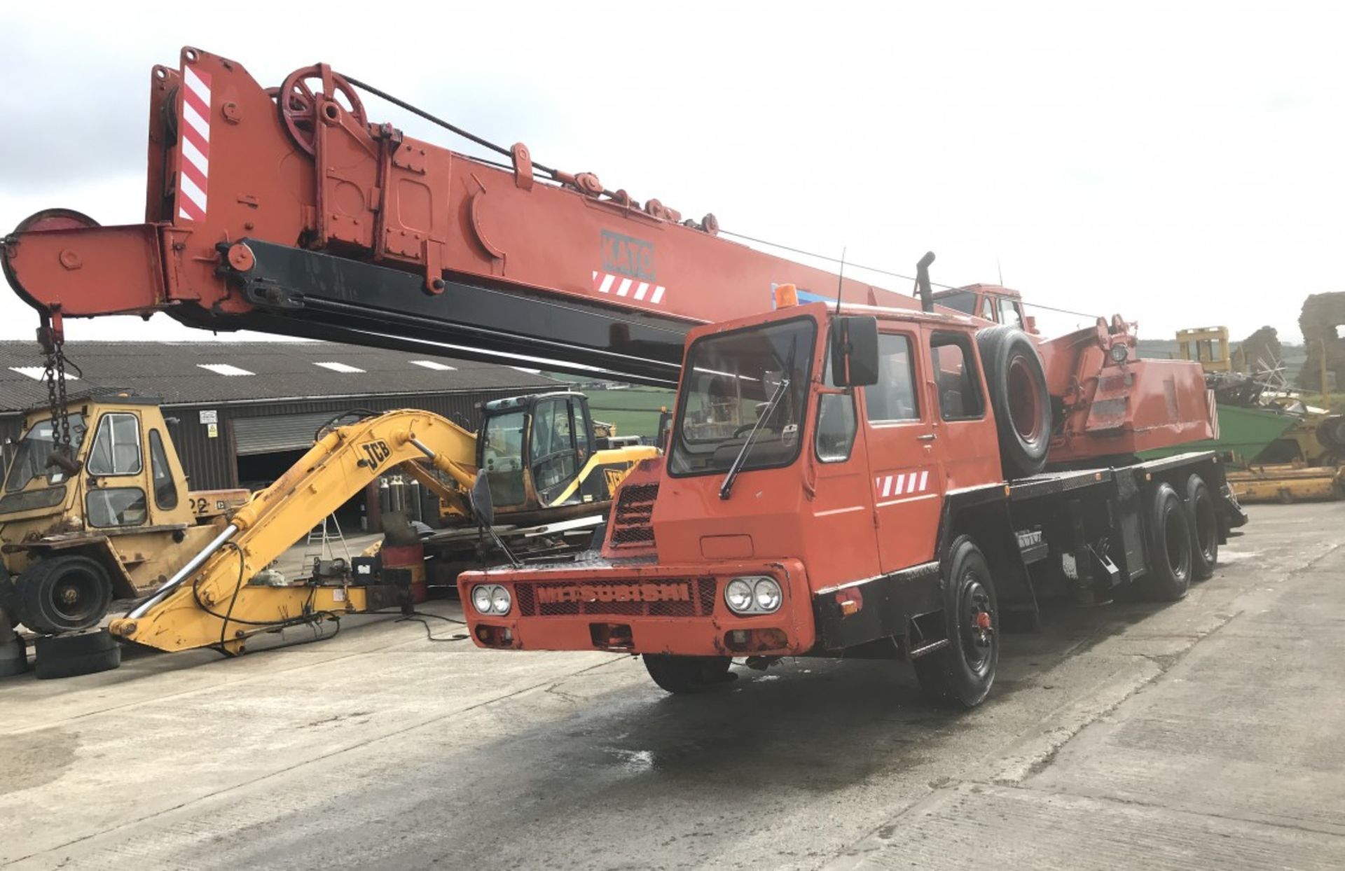 KATO NK200 BE 25 TON TRUCK CRANE - Image 8 of 26