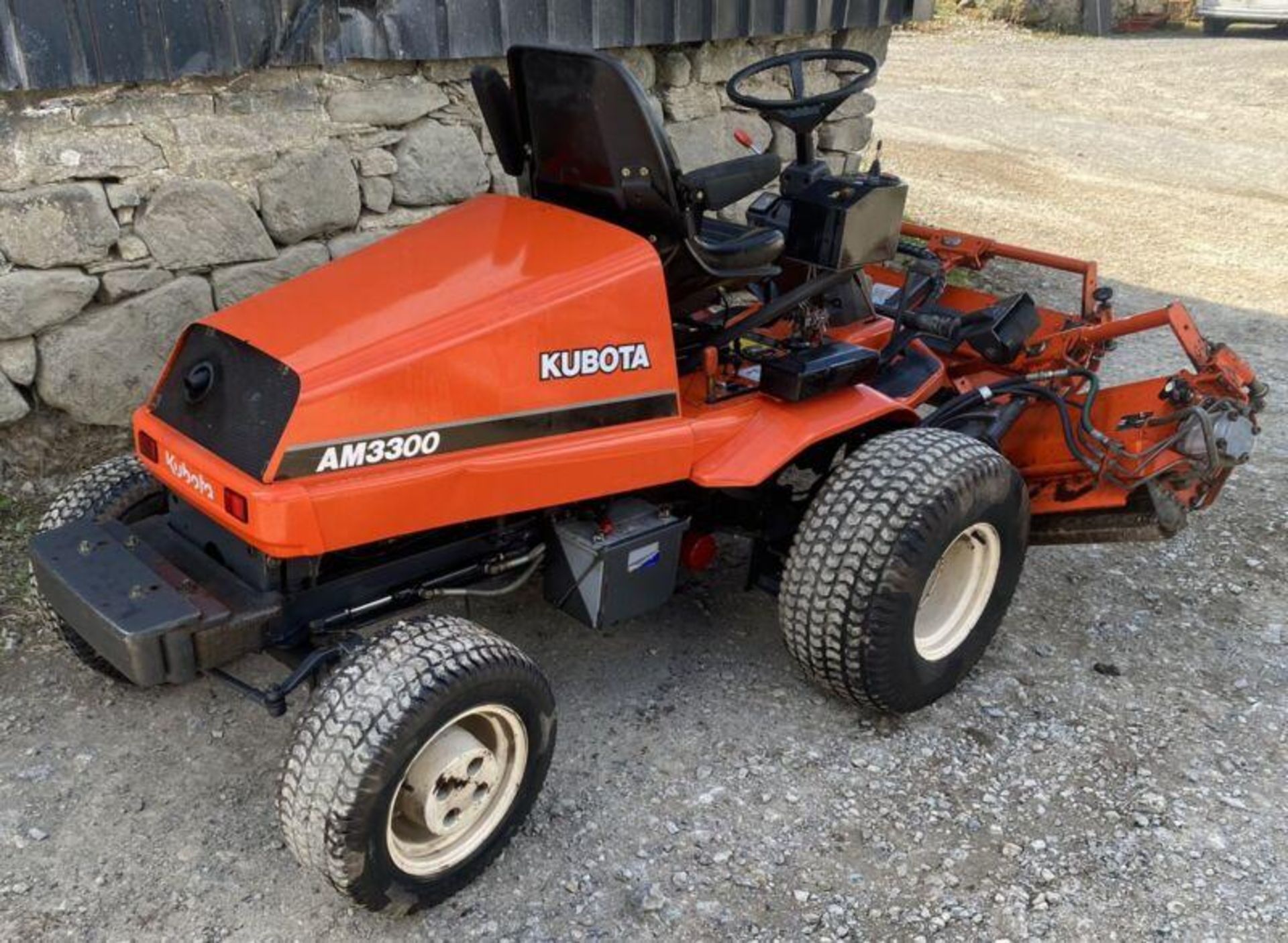 KUBOTA AM3300: DIESEL GARDEN TRACTOR GRASS CUTTER