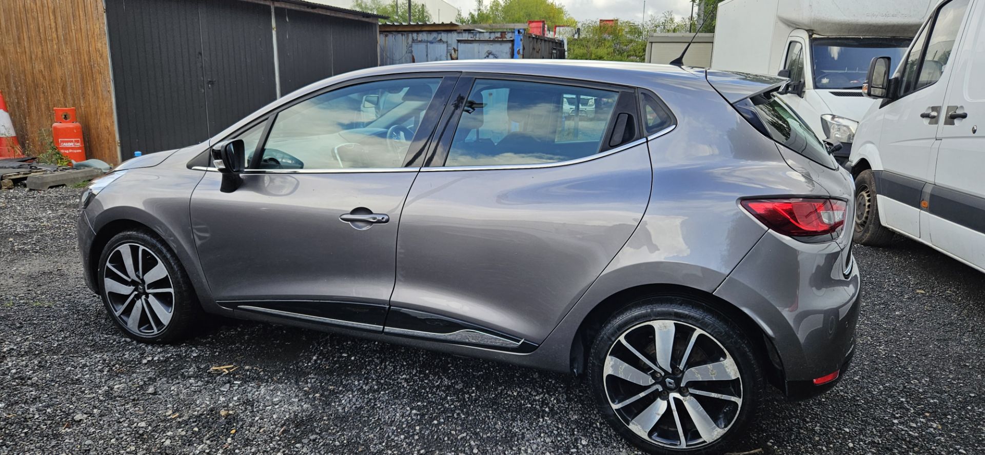 2016 RENAULT CLIO AUTOMATIC