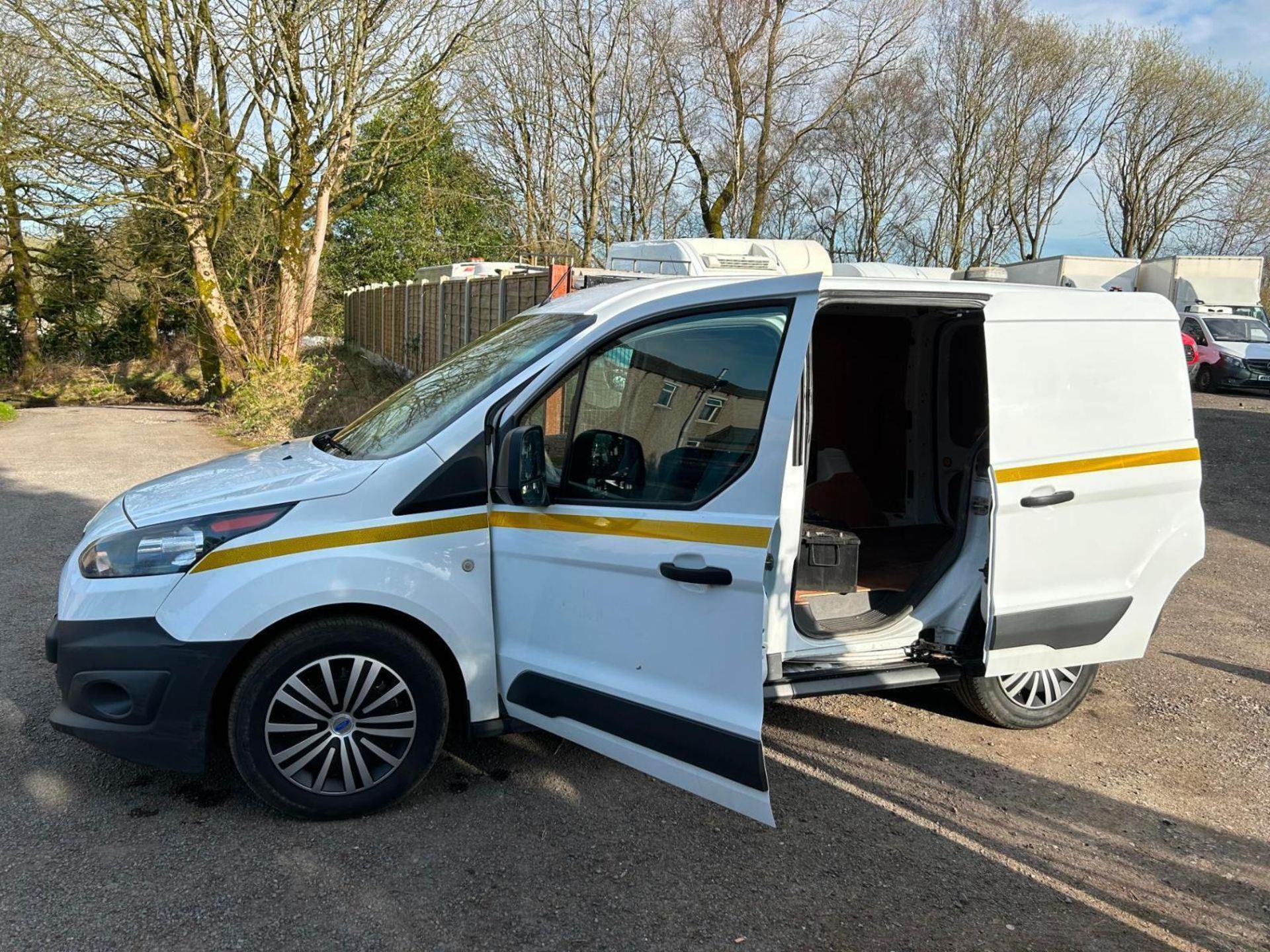 PRACTICAL FLEET SOLUTION: 2018 FORD TRANSIT CONNECT, MANUAL - Image 8 of 14