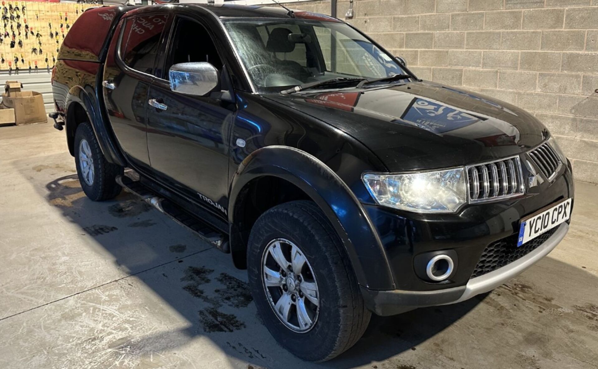 2010 MITSUBISHI L200 TROJAN: BLACK BEAUTY WITH 4X4 MIGHT! - Image 2 of 19