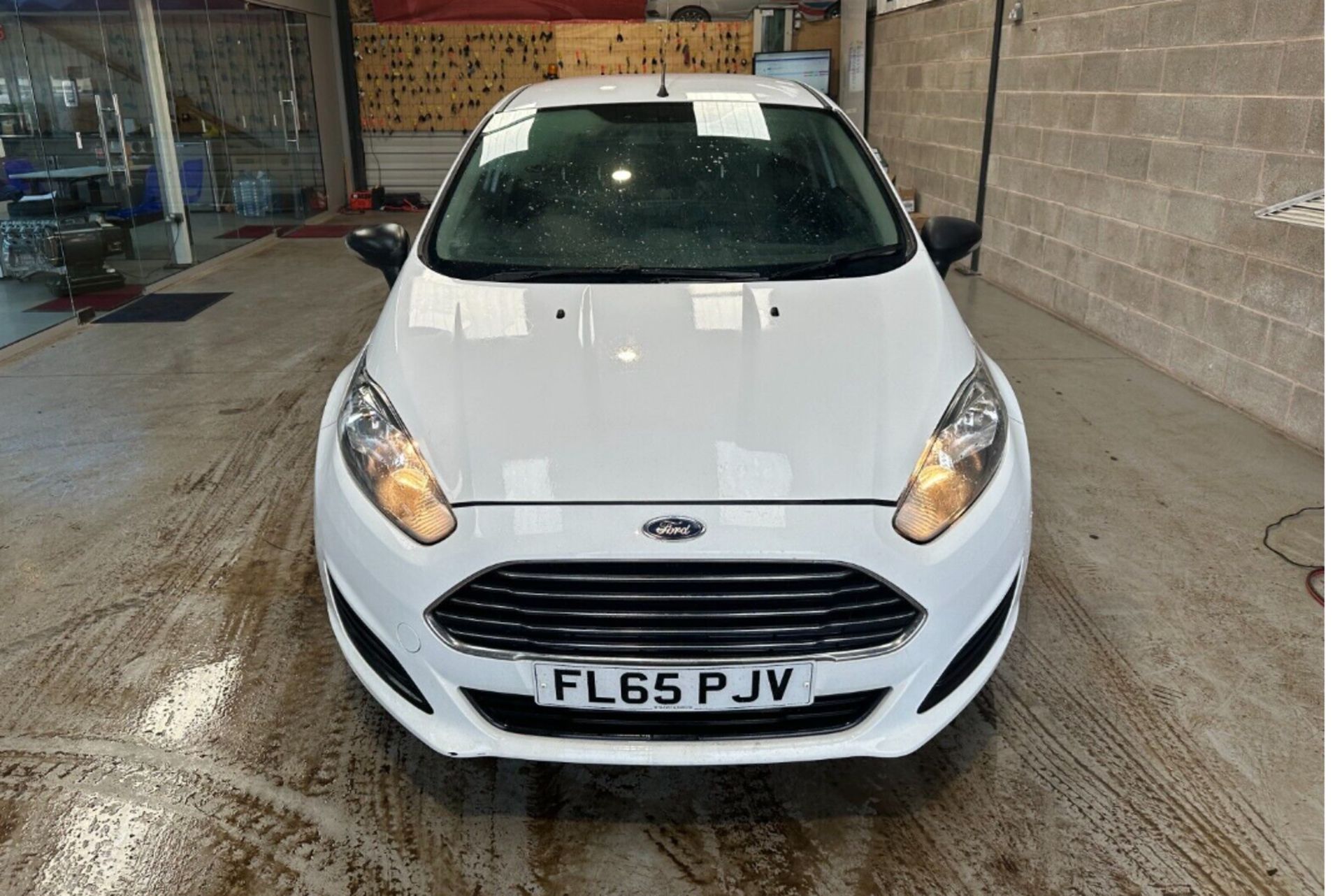 STURDY PERFORMER: 65 PLATE FORD FIESTA, A/C & ELECTRIC WINDOWS - NO VAT ON HAMMER - Image 3 of 15