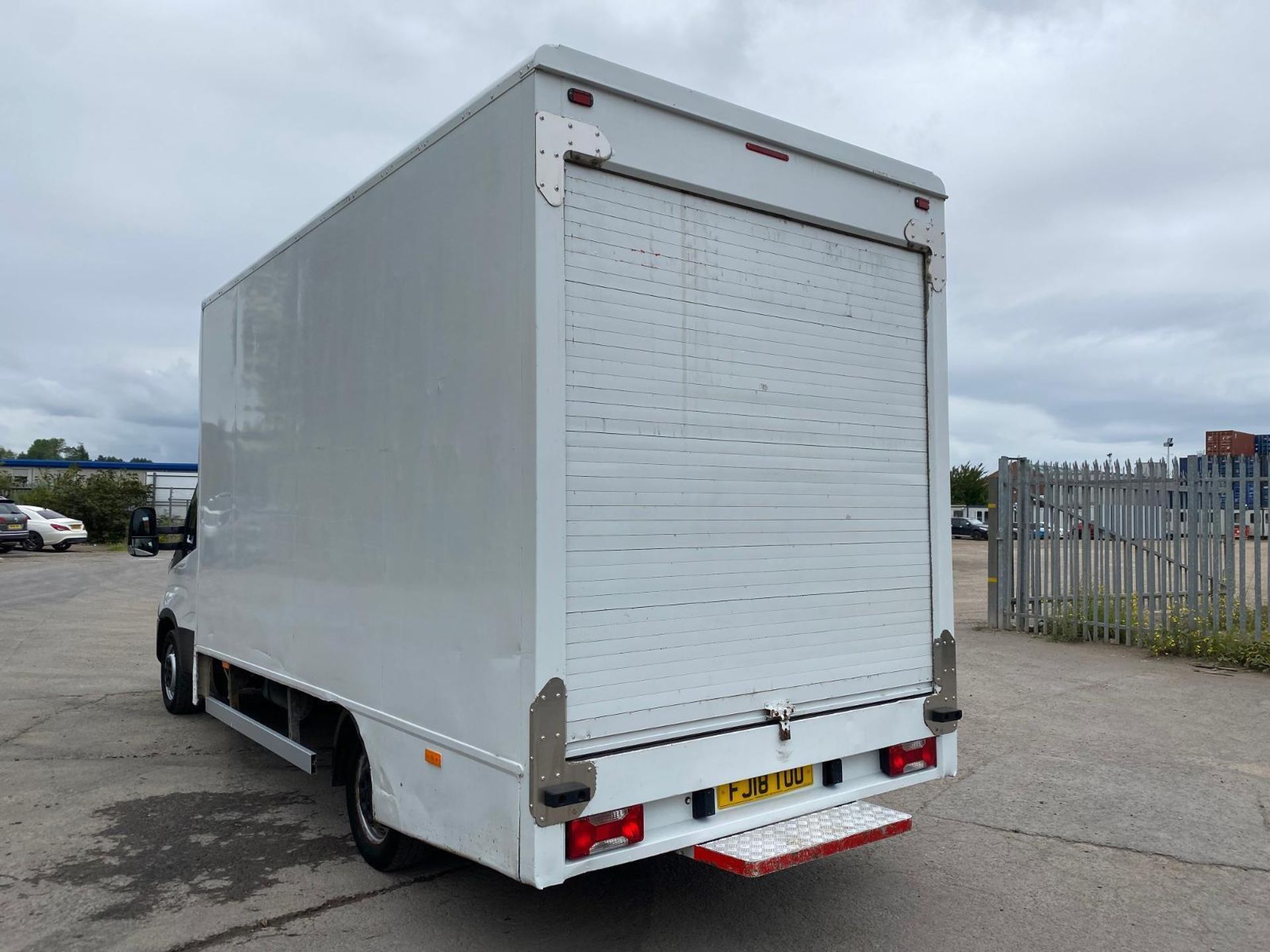 2018 IVECO LUTON'S ALUMINUM BODY EURO 6 - Image 9 of 12