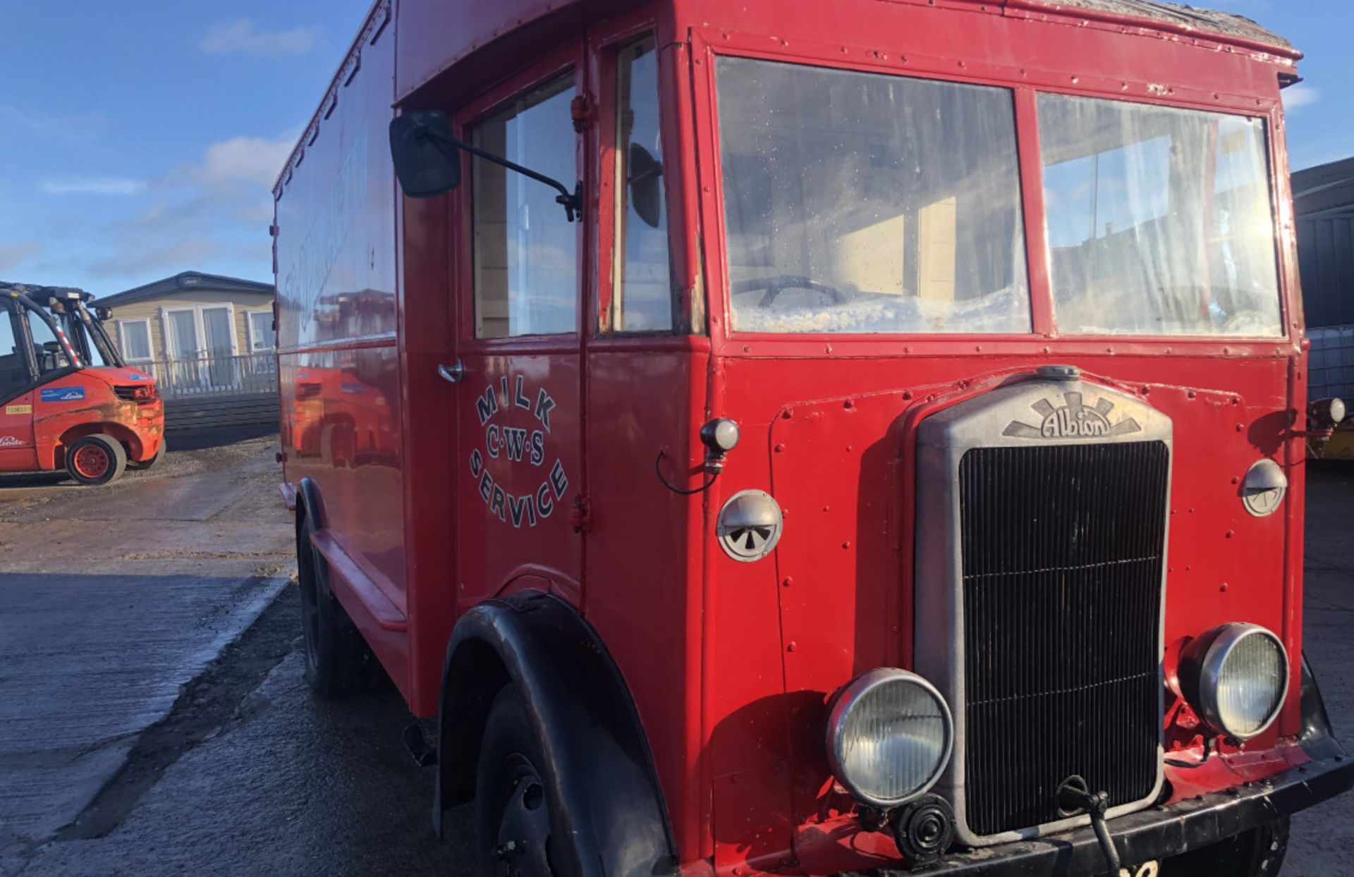 VINTAGE ALBION 2.5 TON COLD STORE FRIDGE VAN - Image 18 of 23