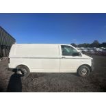 WHITE WORKHORSE: 2014 TRANSPORTER T30 2.0 TDI LONG MOT