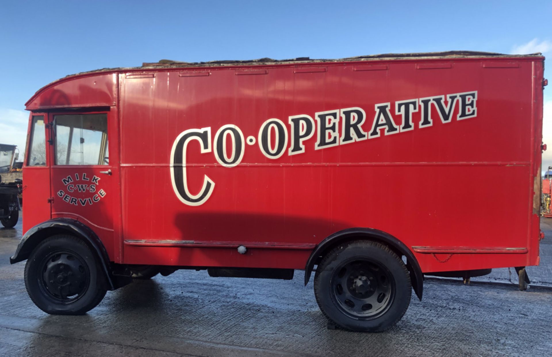 VINTAGE ALBION 2.5 TON COLD STORE FRIDGE VAN