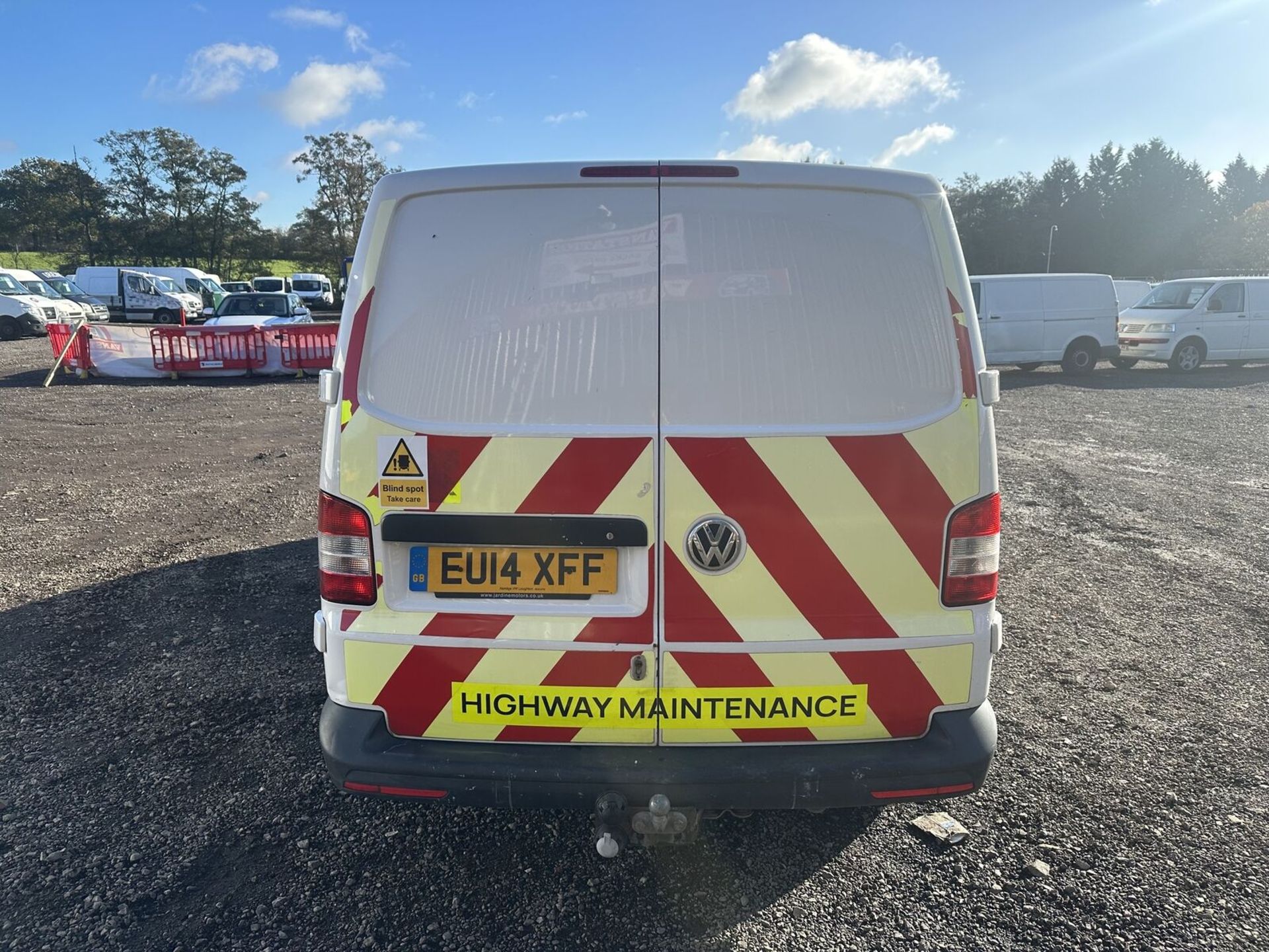 WHITE WORKHORSE: 2014 TRANSPORTER T30 2.0 TDI LONG MOT - Image 13 of 15