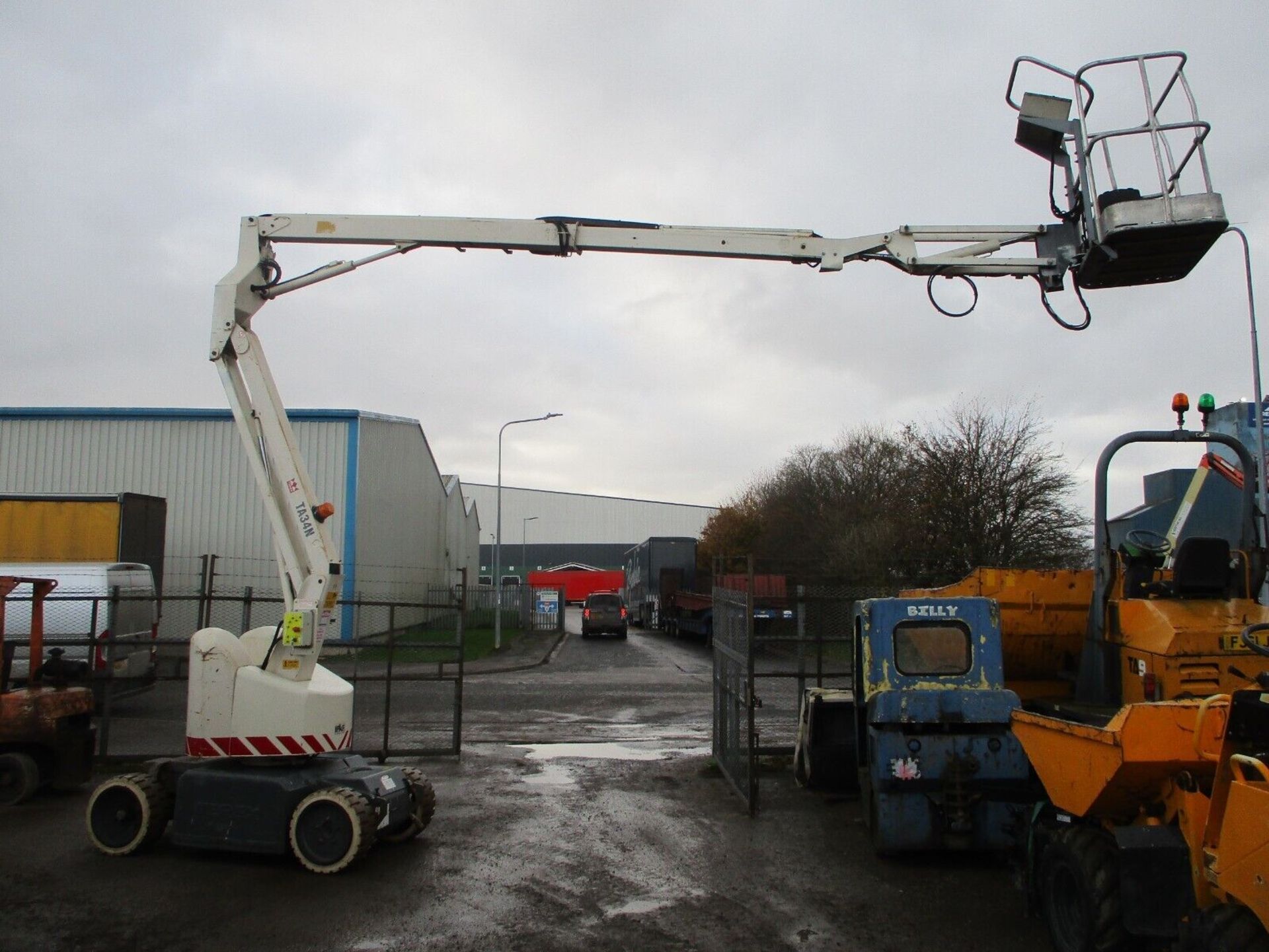 TEREX TA34N CHERRY PICKER - Image 3 of 12