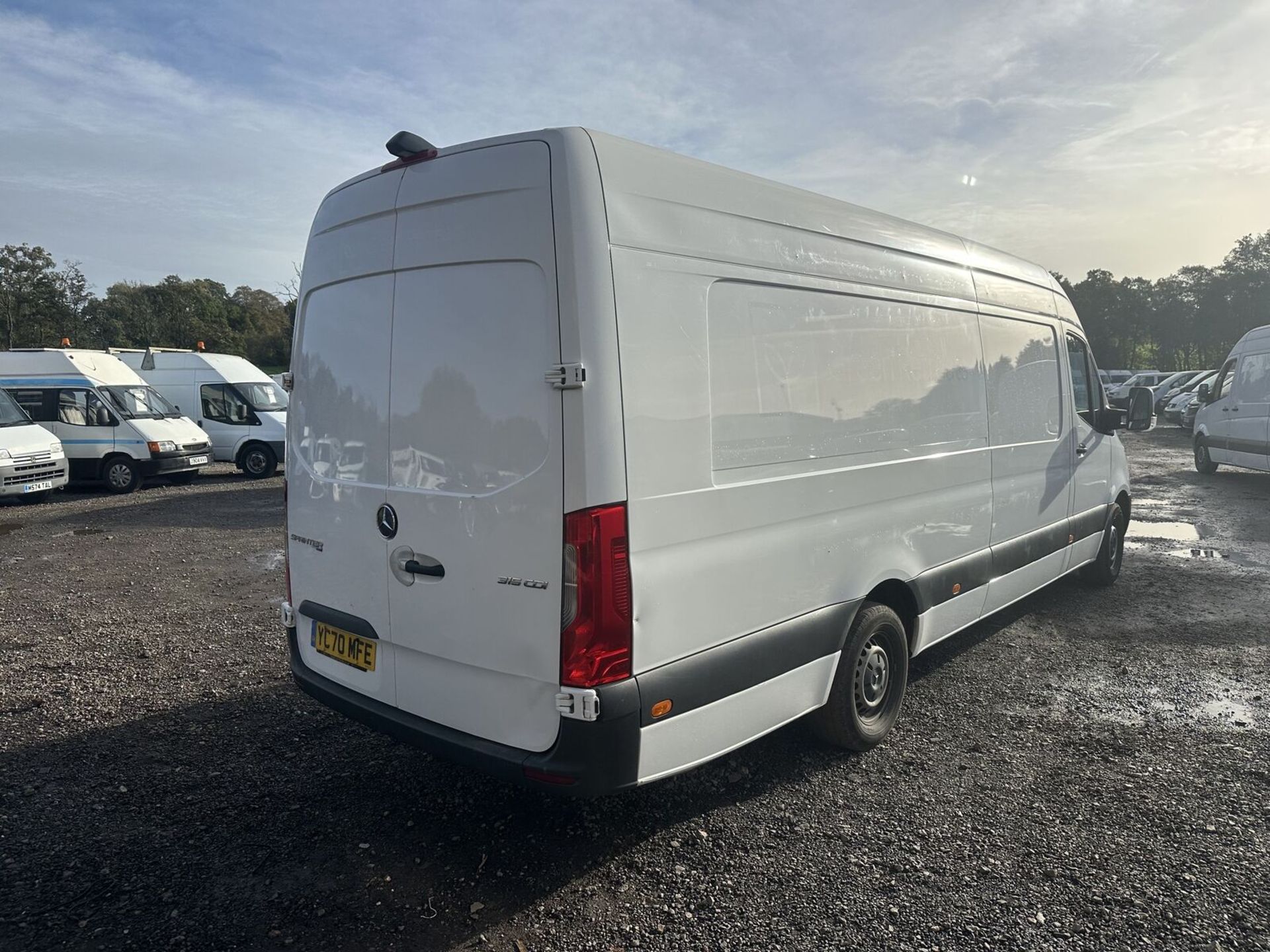 **(ONLY 69K MILEAGE)** 70 PLATE MERCEDES SPRINTER 315: READY TO ROLL - MOT SEPT 2024 - Image 2 of 18