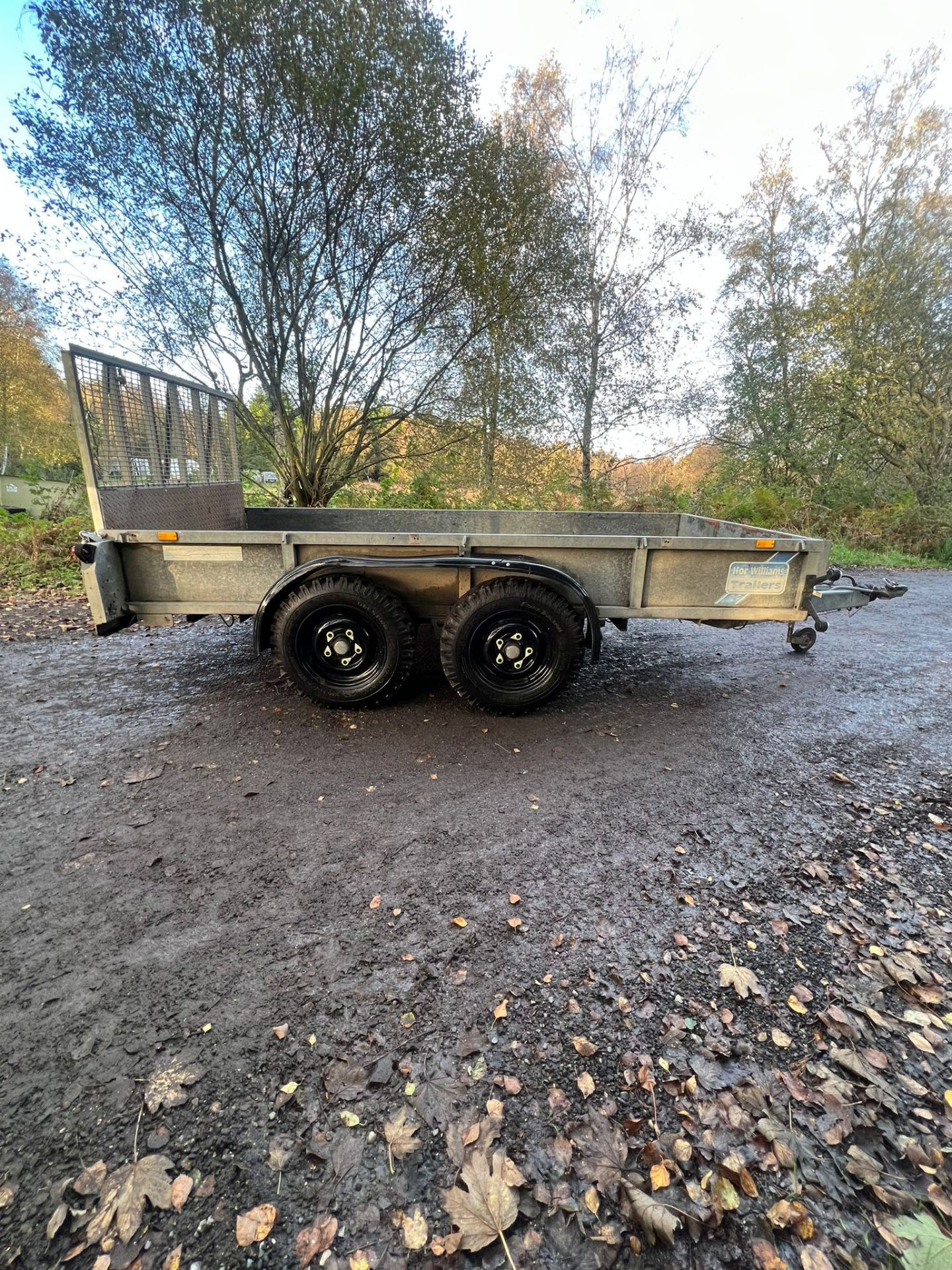 IFOR WILLIAMS TWIN AXLE TRAILER **(NO VAT ON HAMMER)** - Image 2 of 13