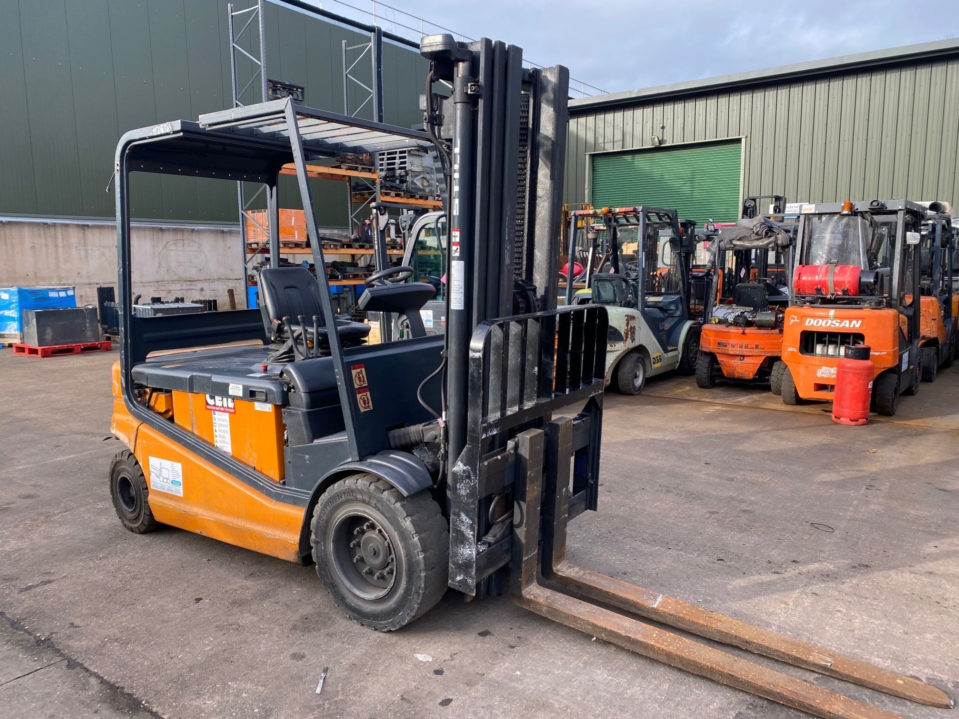 STILL R60-40 ELECTRIC FORKLIFT TRUCK 4000KG CAPACITY - Image 2 of 6